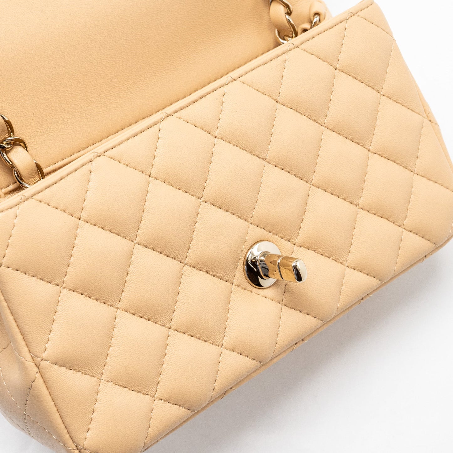 Chanel 22C mini rectangular flap bag lambskin beige L (microchip)