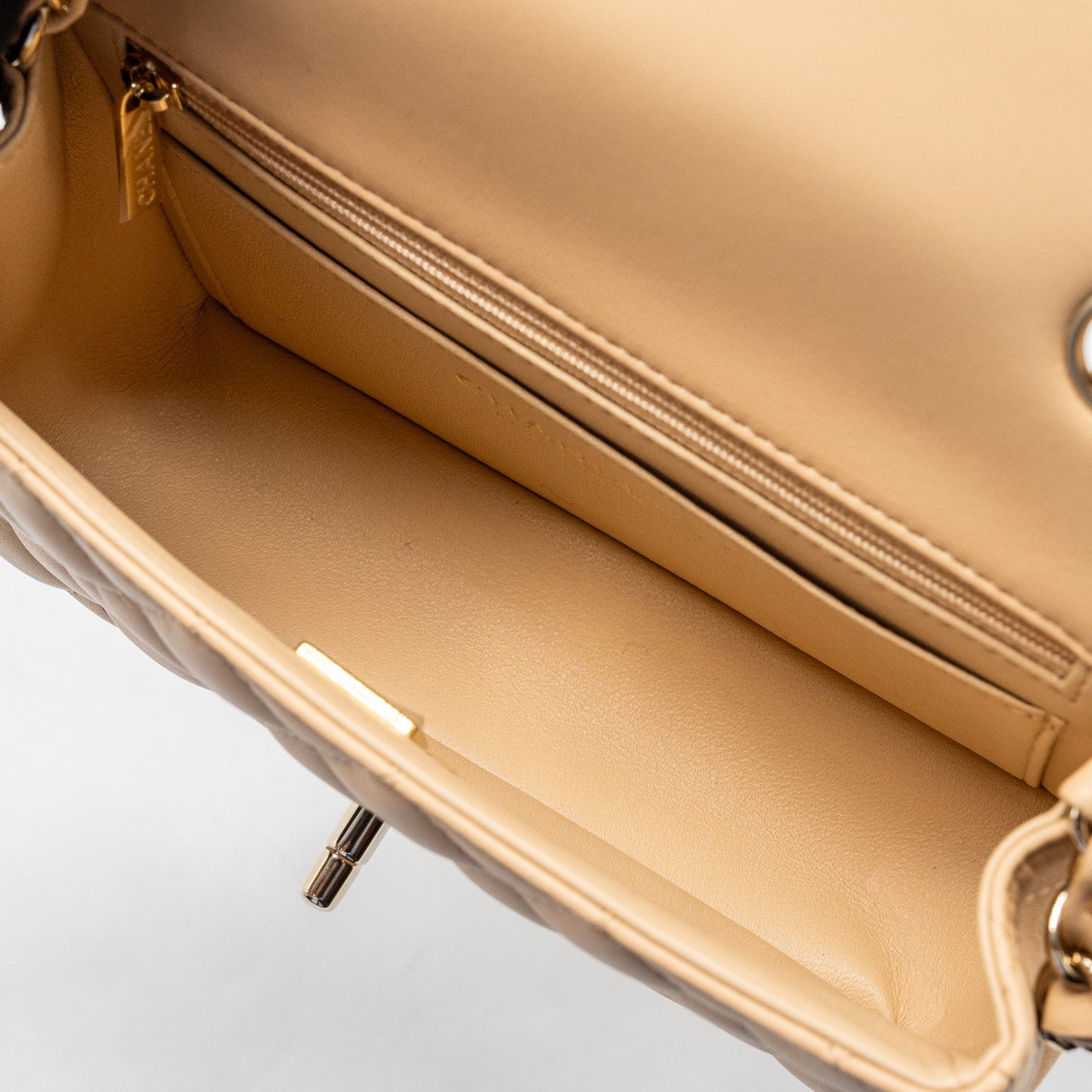 Chanel 22C mini rectangular flap bag lambskin beige L (microchip)