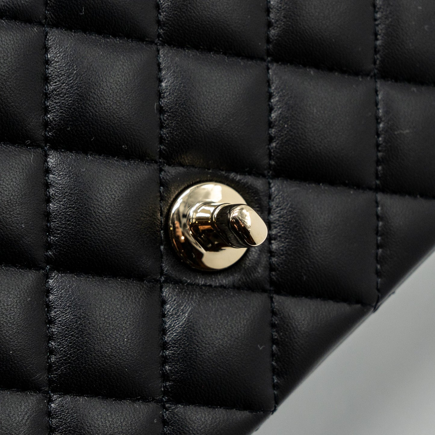 Chanel top handle mini Rectangular flap bag lambskin black L (Microchip )