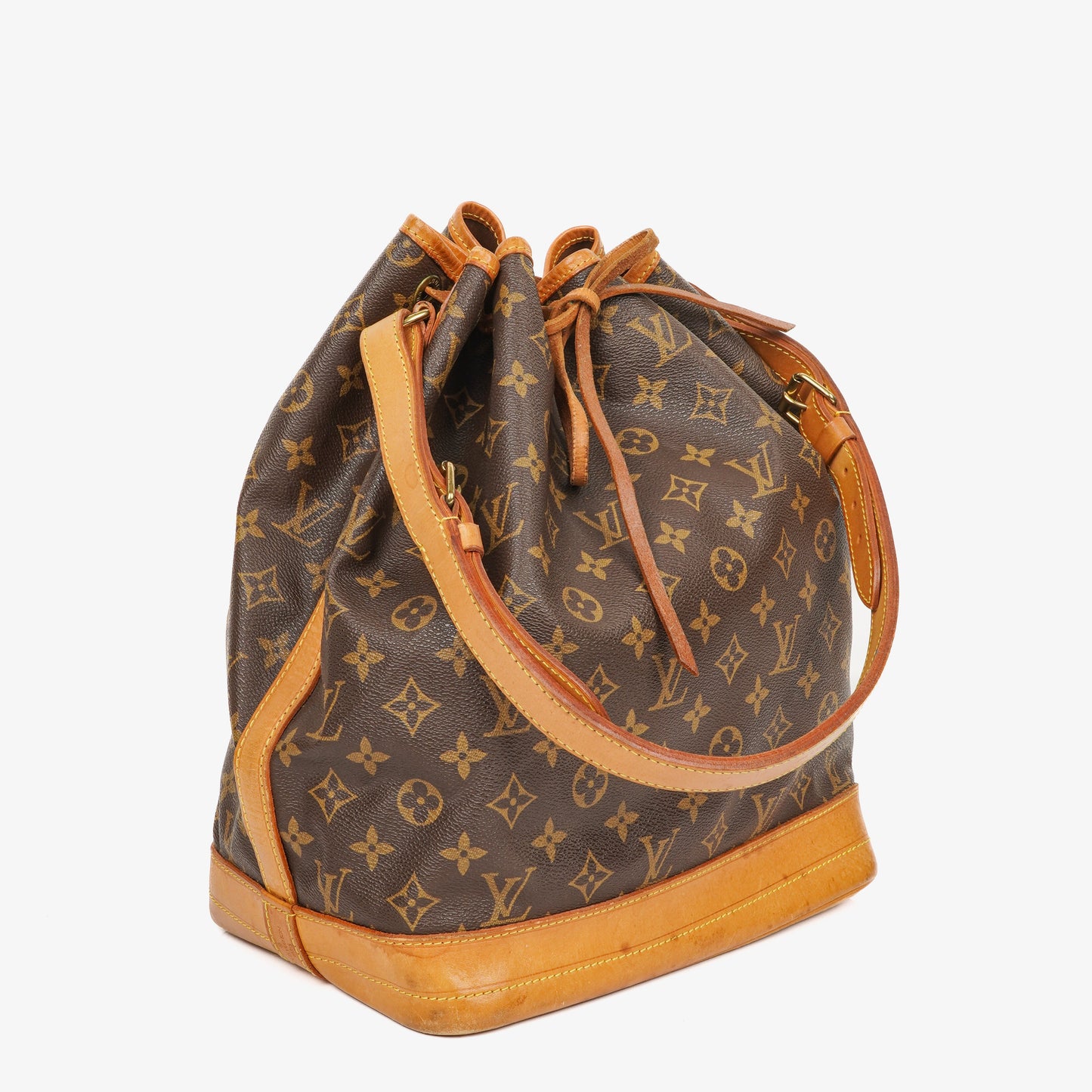 Louis Vuitton Noe Grande GM Monogram Canvas Shoulder Bag