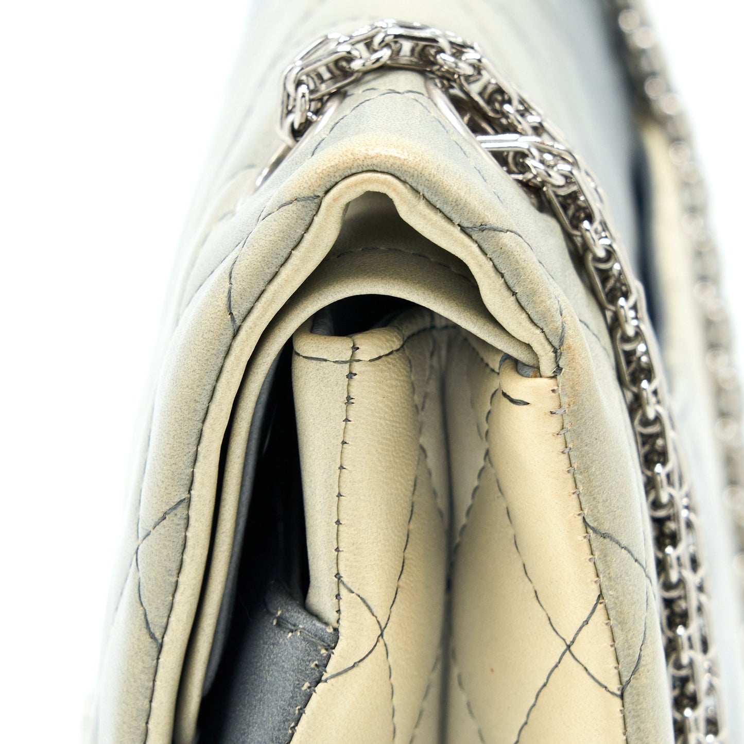 Chanel 2.55 226 Reissue Flap Bag Lambskin Ombre Grey