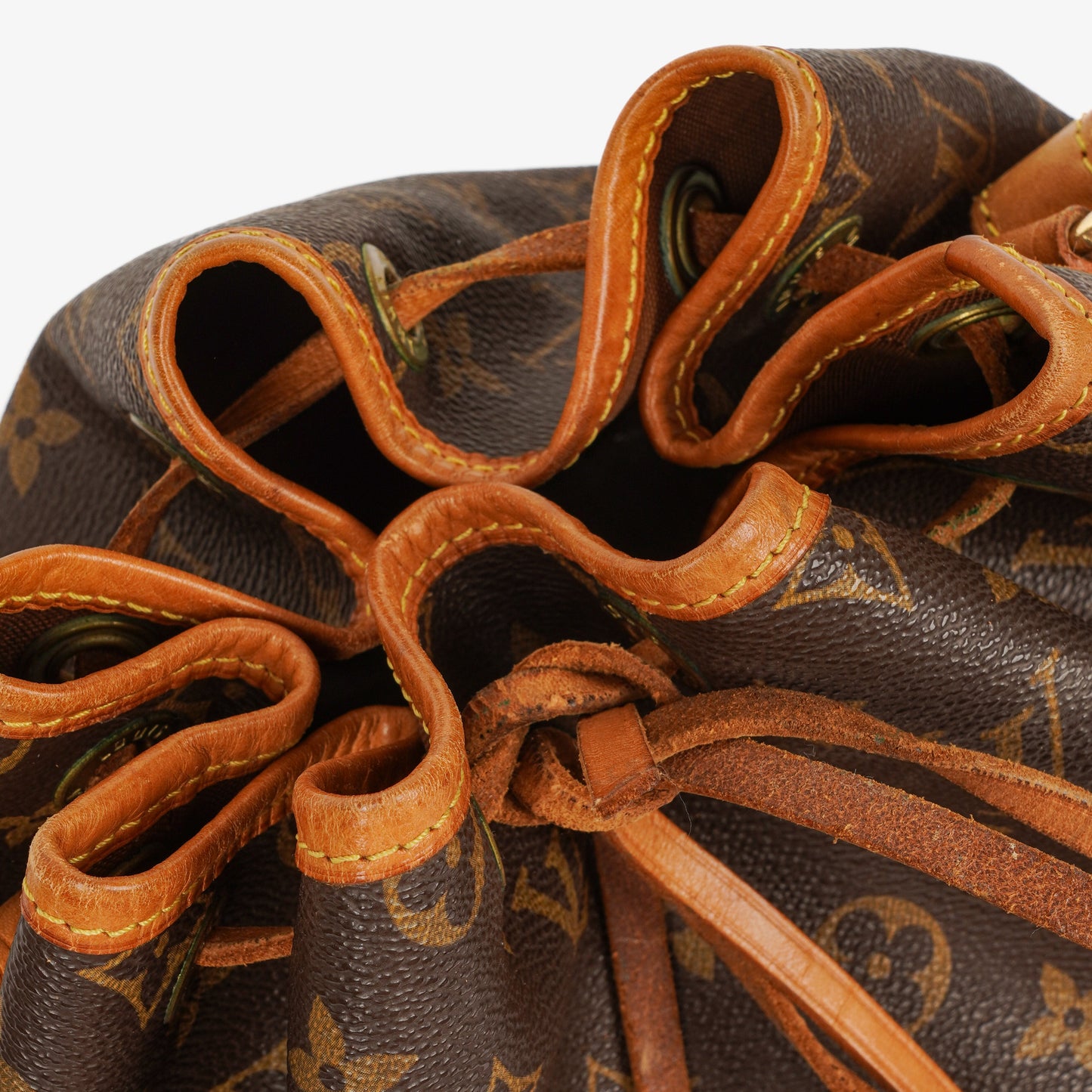 Louis Vuitton Noe Grande GM Monogram Canvas Shoulder Bag