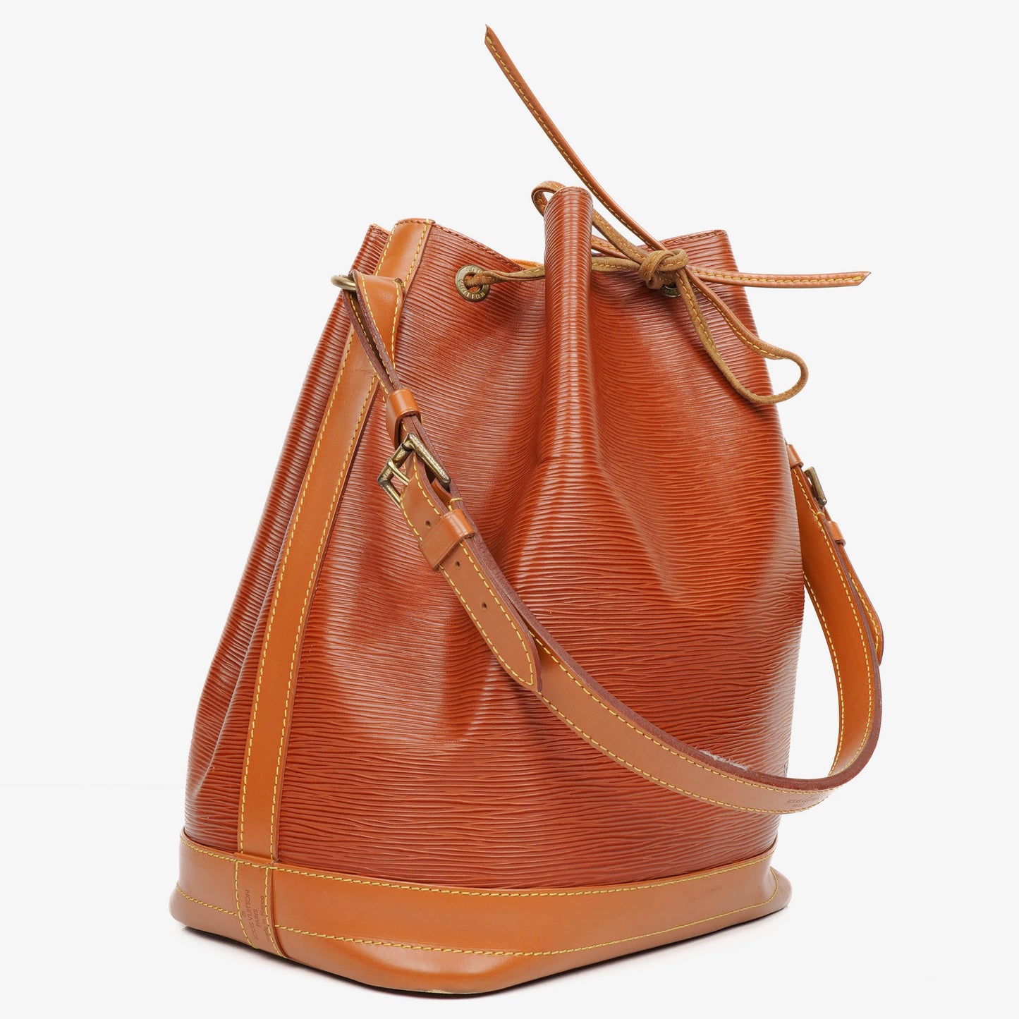 Louis Vuitton Noe Grande GM Bi-Colour Brown Epi Leather Shoulder Bag