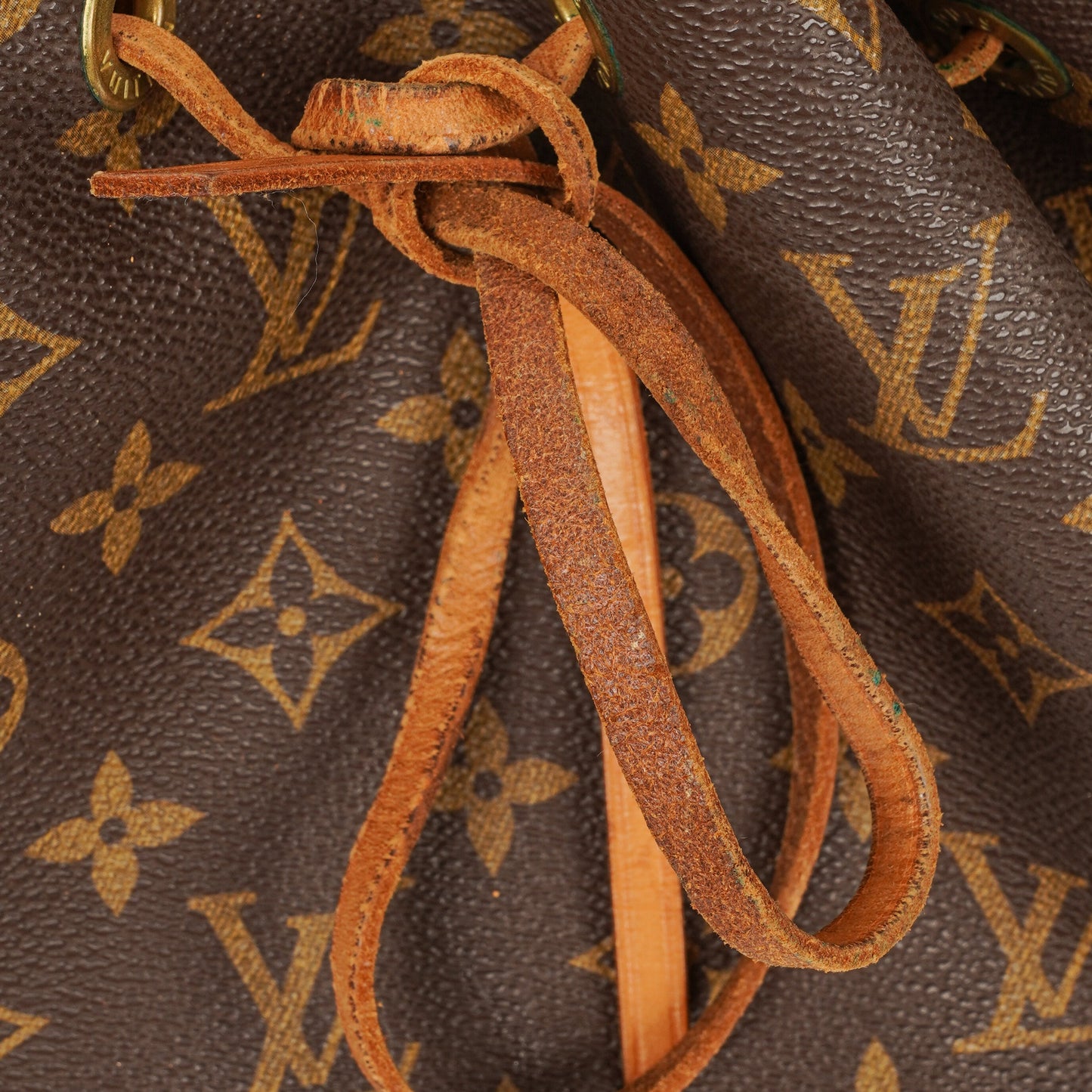 Louis Vuitton Noe Grande GM Monogram Canvas Shoulder Bag