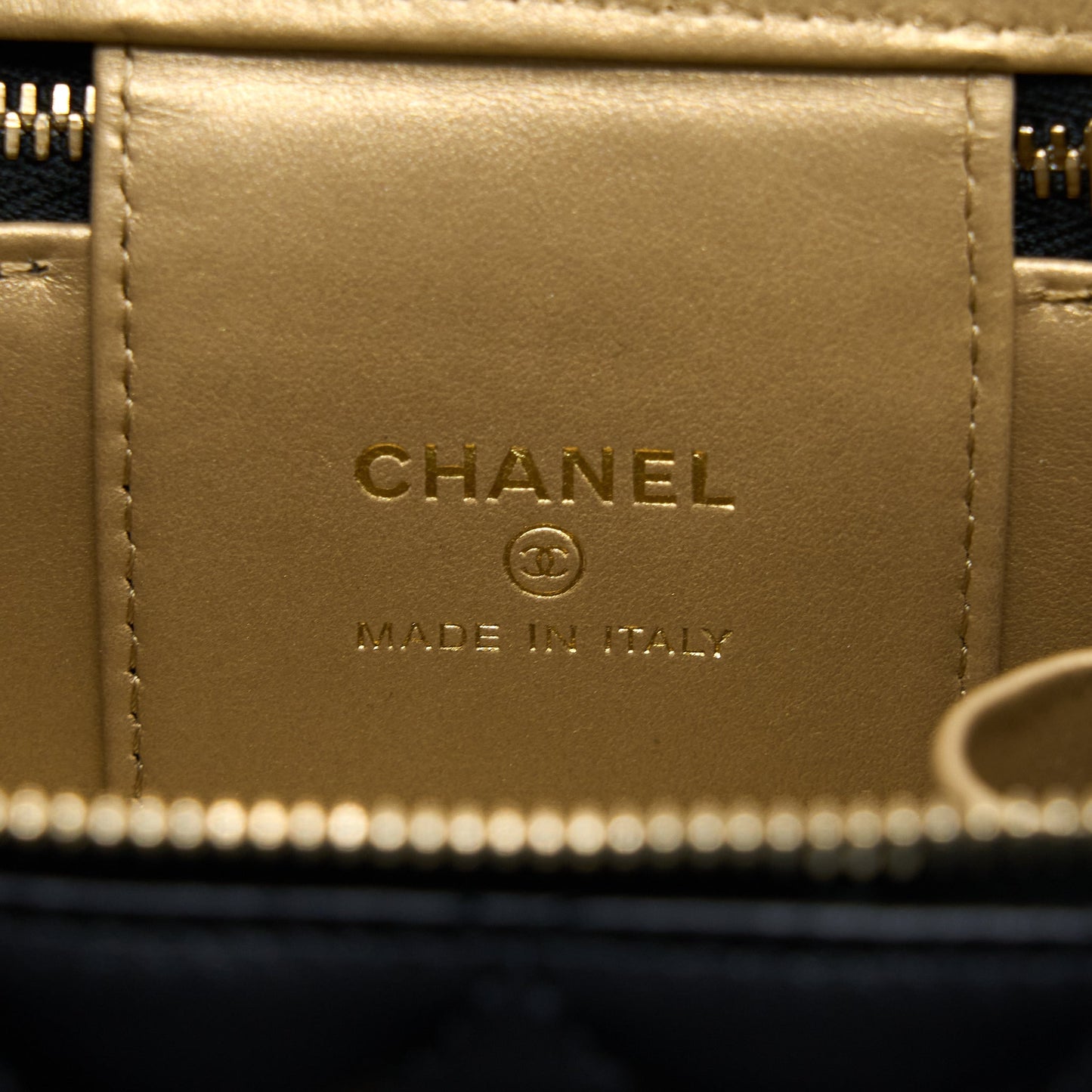 Chanel Pearl Crush Mini Vanity with Chain Lambskin Black  (Microchip)
