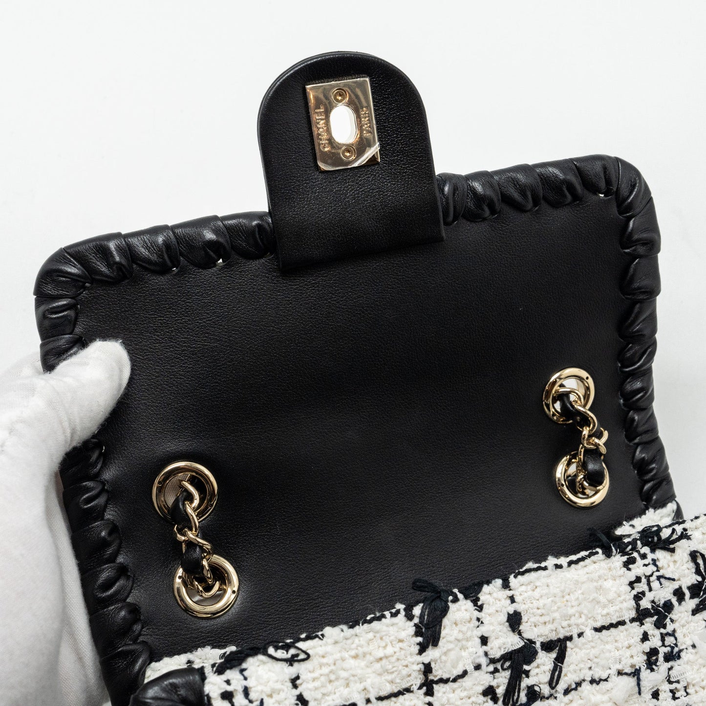 CHANEL Seasonal Mini Square Flap Bag Tweed White/Black L (Microchip)