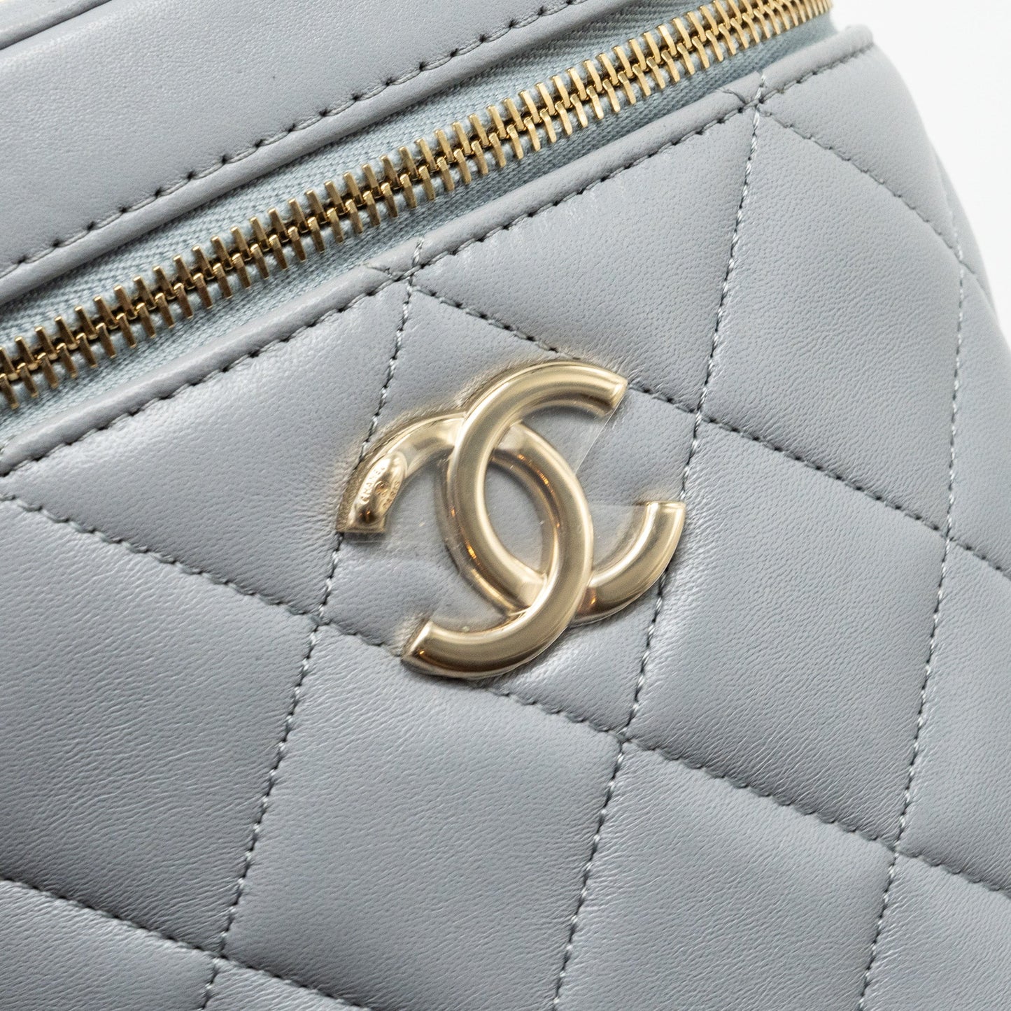 CHANEL Trendy CC Top Handle Vanity With Chain Lambskin Grey L