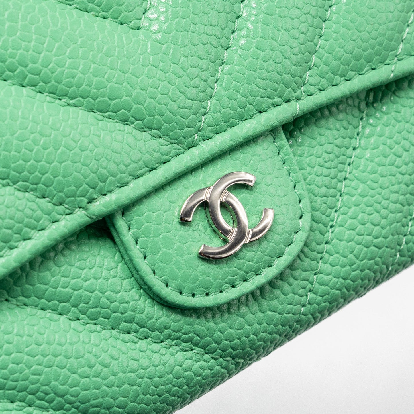 Chanel Classic Flap Wallet Chevron Caviar Green