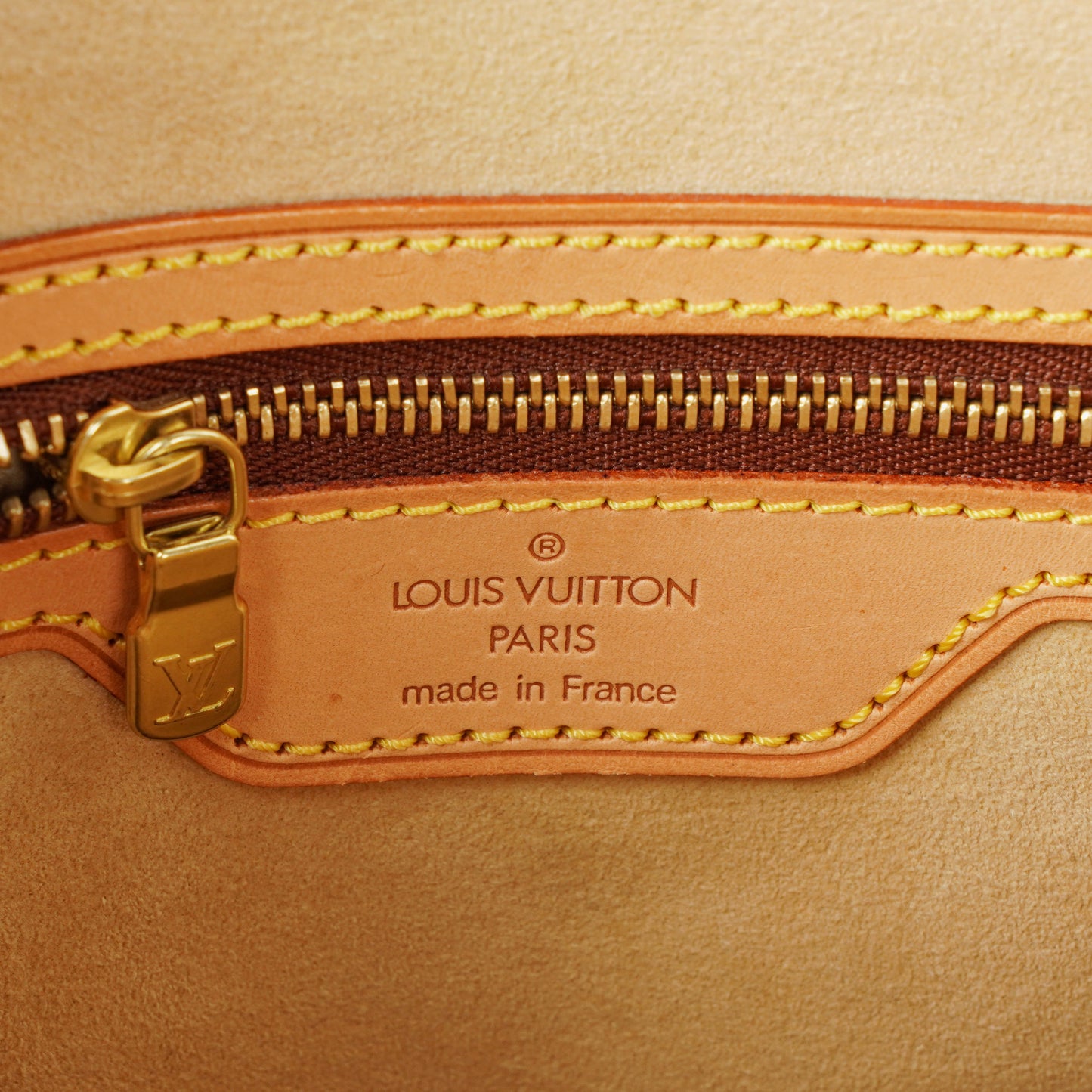 Louis Vuitton Neutral Vachetta Petit Bucket
