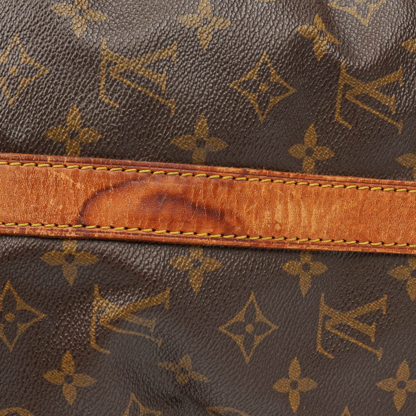 Louis Vuitton Keepall 45 Bandoulière Travel Bag in Monogram Canvas