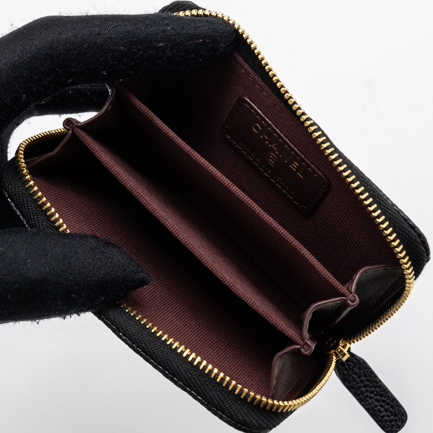 Chanel quilted zipper card holder caviar black  (microchip)