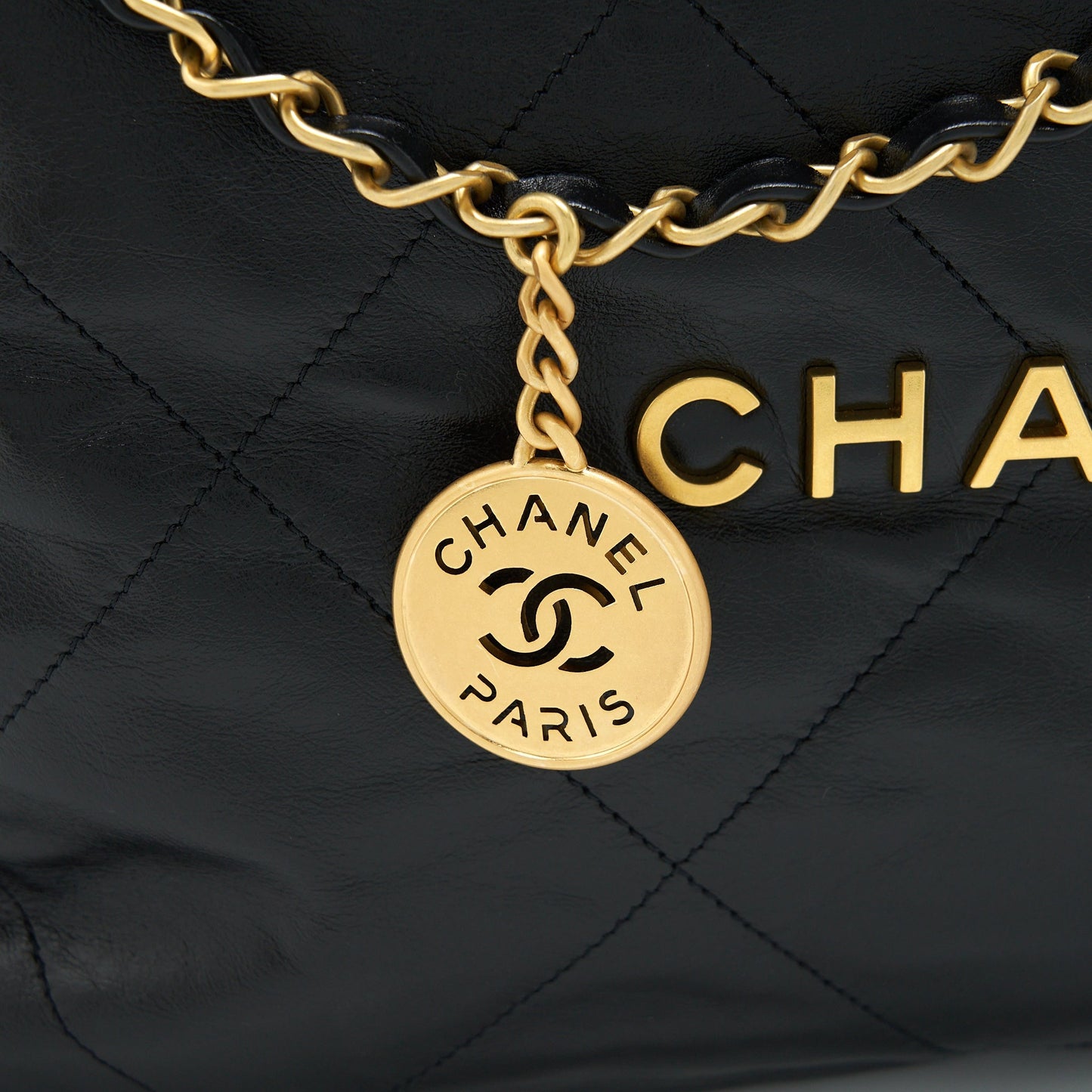 Chanel 22 Bag Shiny Calfskin Black
