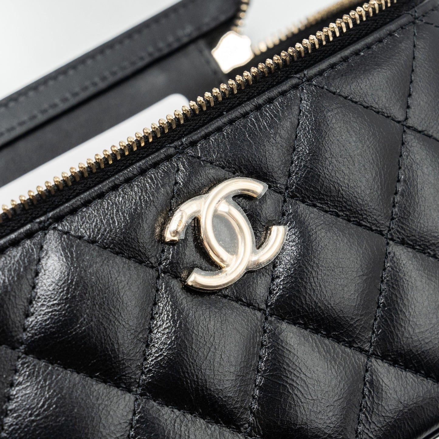 Chanel long vanity case with charms chain Calfskin Black L (microchip)