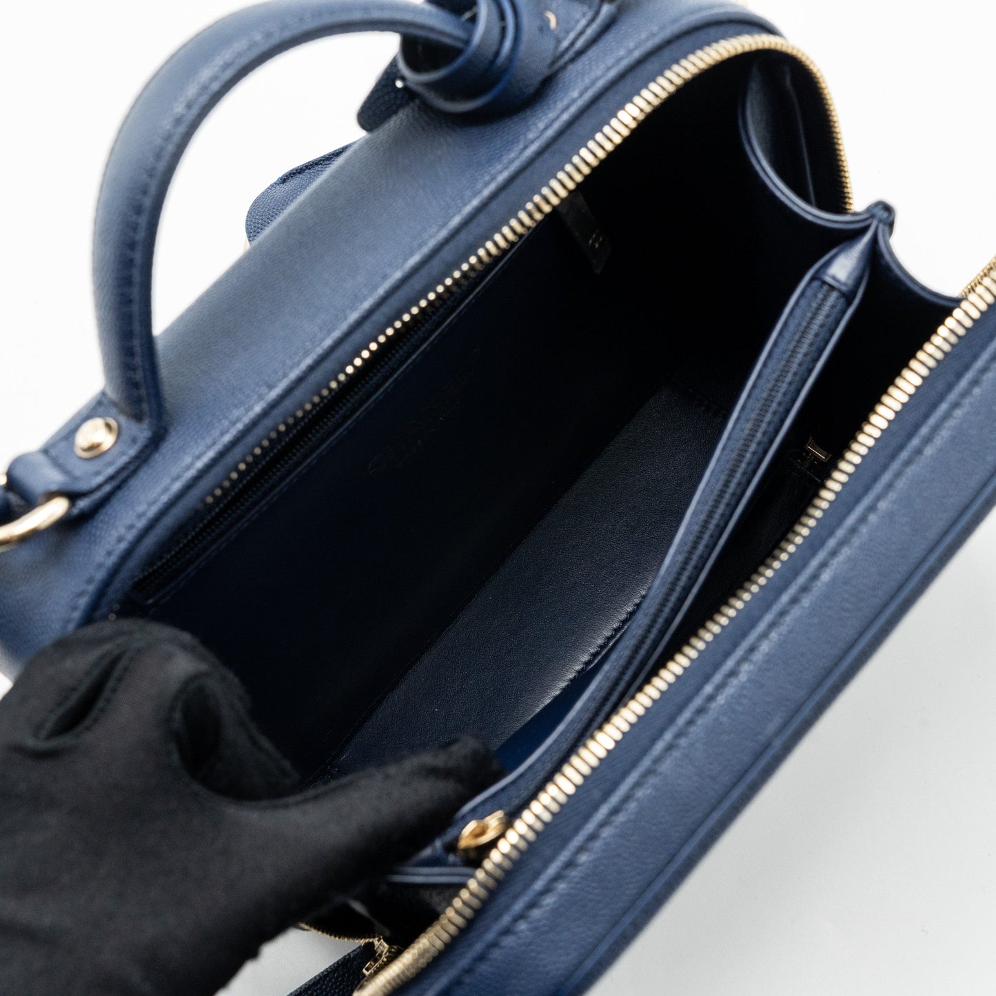 Chanel Filigree camera bag caviar dark blue L