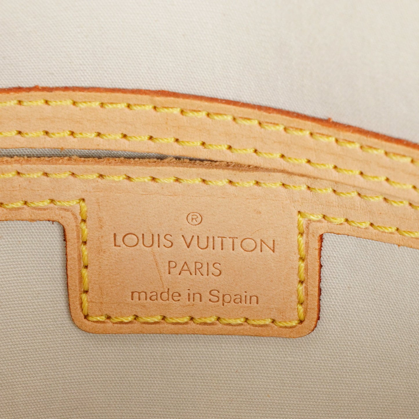 Louis Vuitton Mini Lin Jeanne GM Shoulder Bag