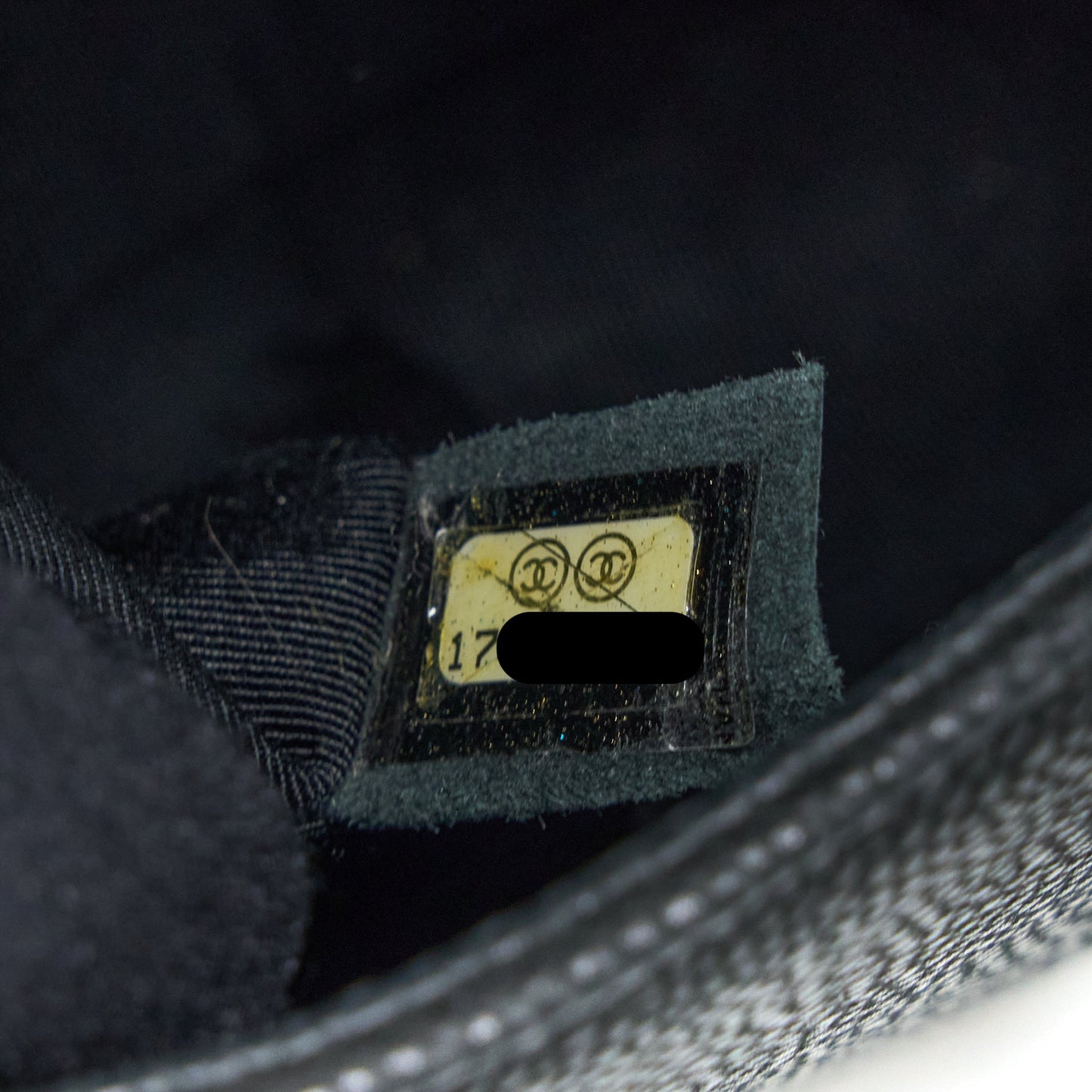 Chanel Medium Boy Bag Grained Calfskin Black