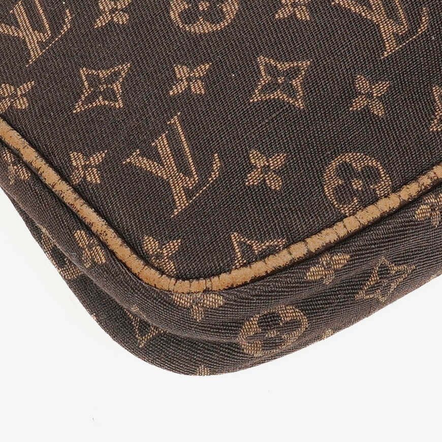 Louis Vuitton Pochette Accessoires Monogram Canvas Clutch Handbag