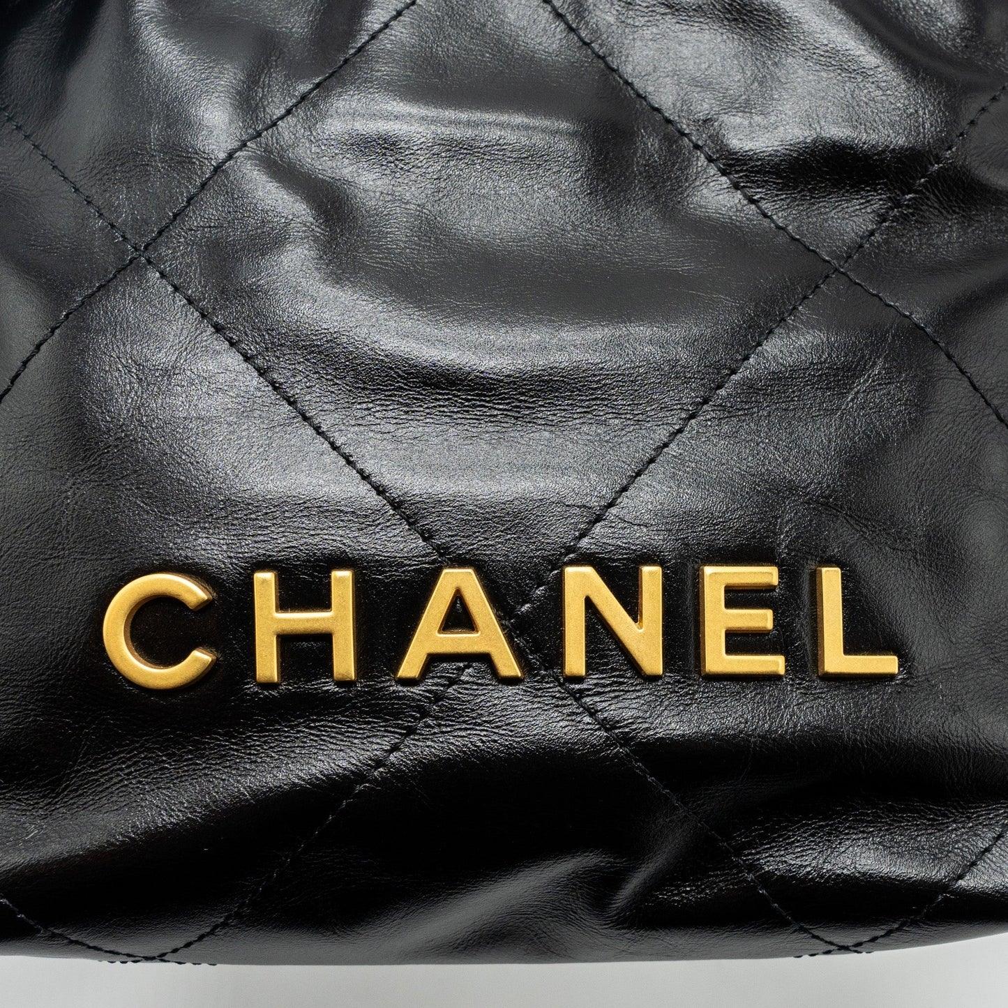 Chanel mini 22 bag shiny calfskin black brushed  (microchip)