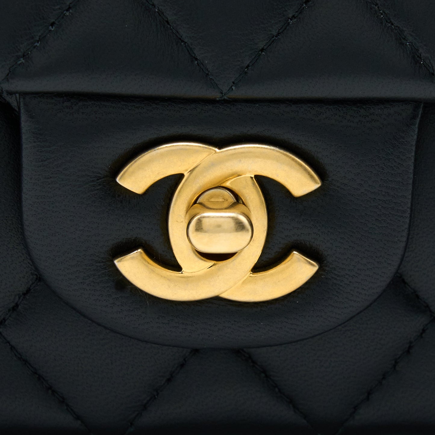 Chanel 21K Top Handle Mini Rectangular Flap Bag Lambskin Black Brushed (Microchip)