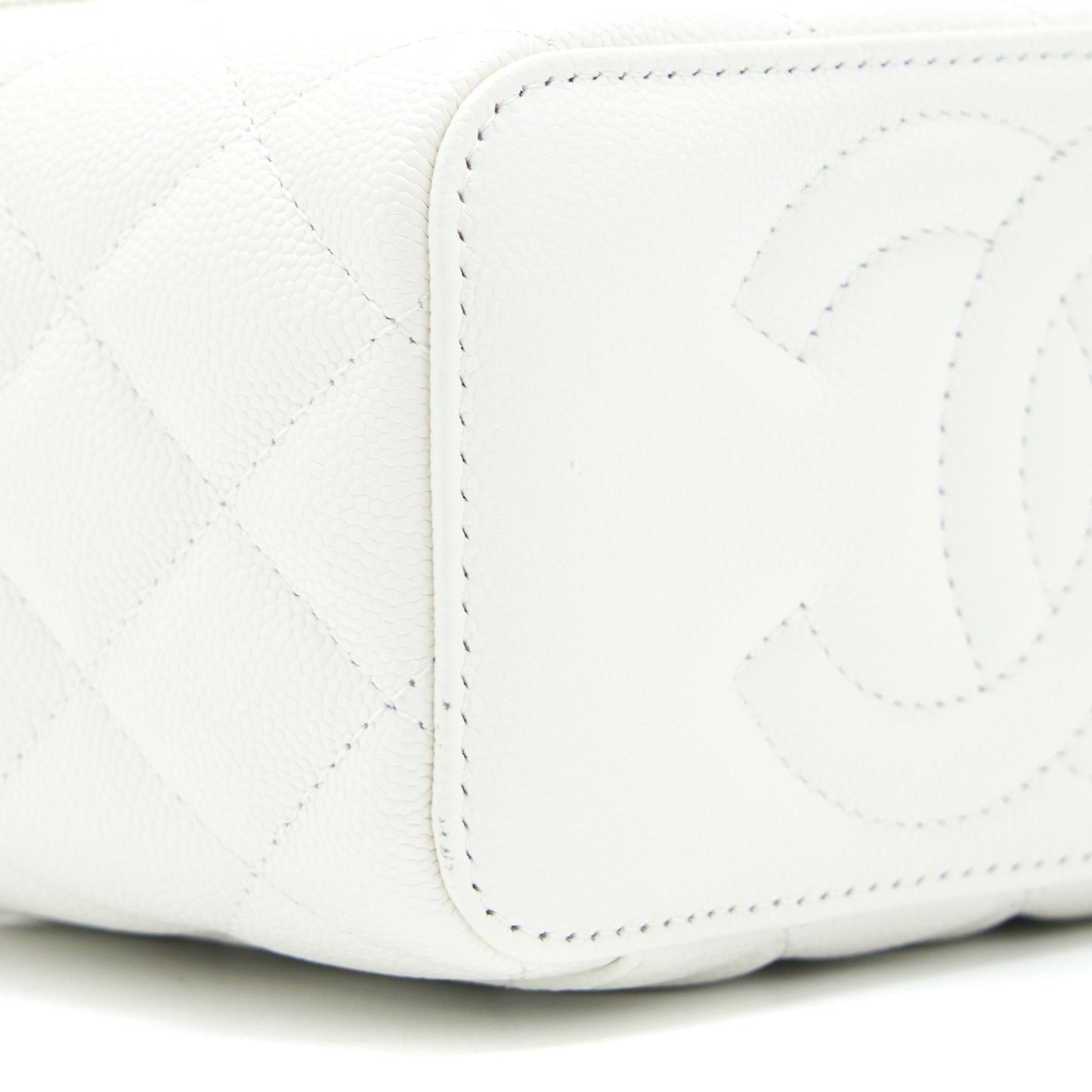 Chanel Long Vanity With Chain Caviar White L (Microchip)