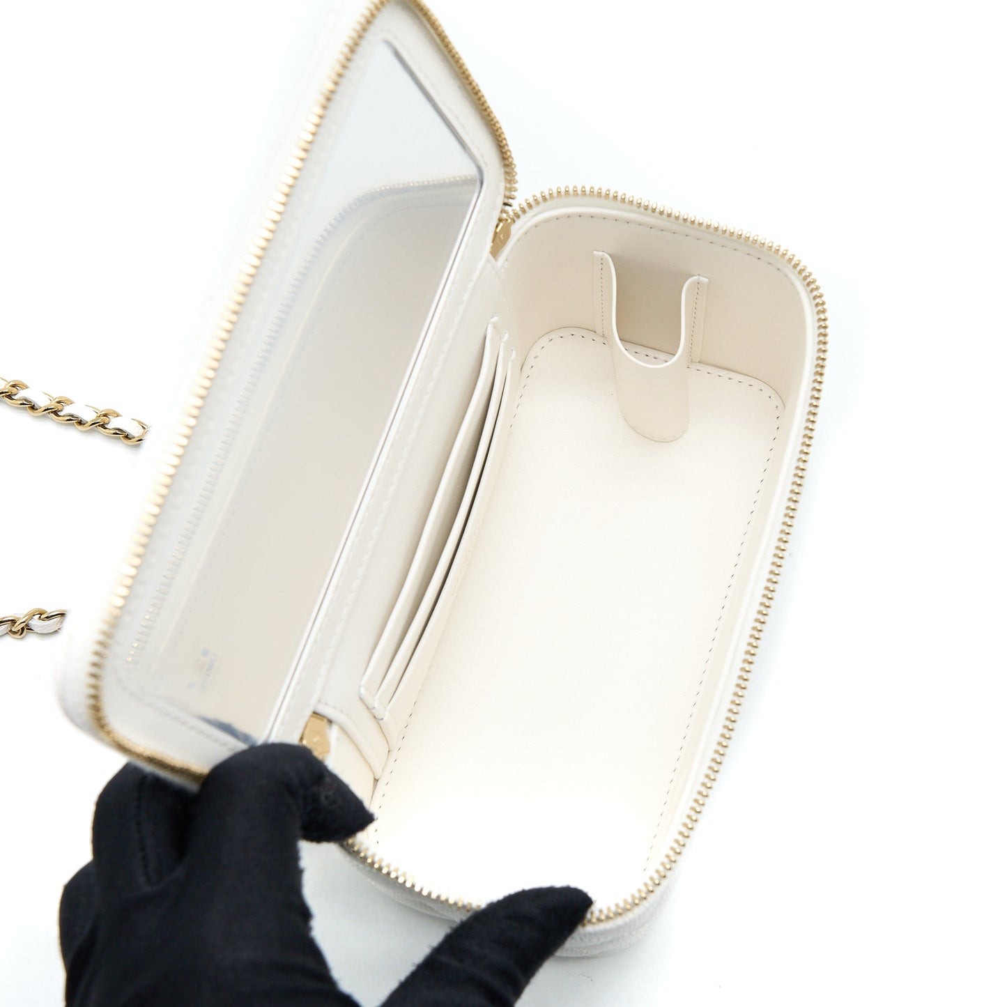 Chanel Long Vanity With Chain Caviar White L (Microchip)