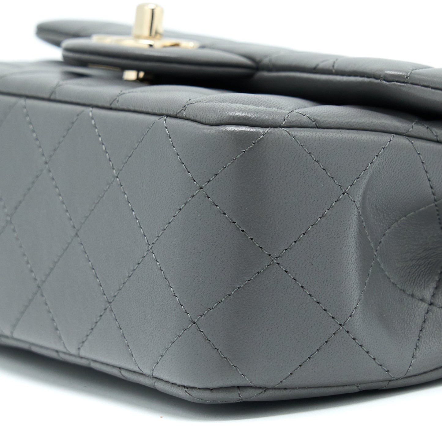 Chanel 22A Top Handle Mini Rectangular Flap Bag Lambskin Grey L(Microchip)