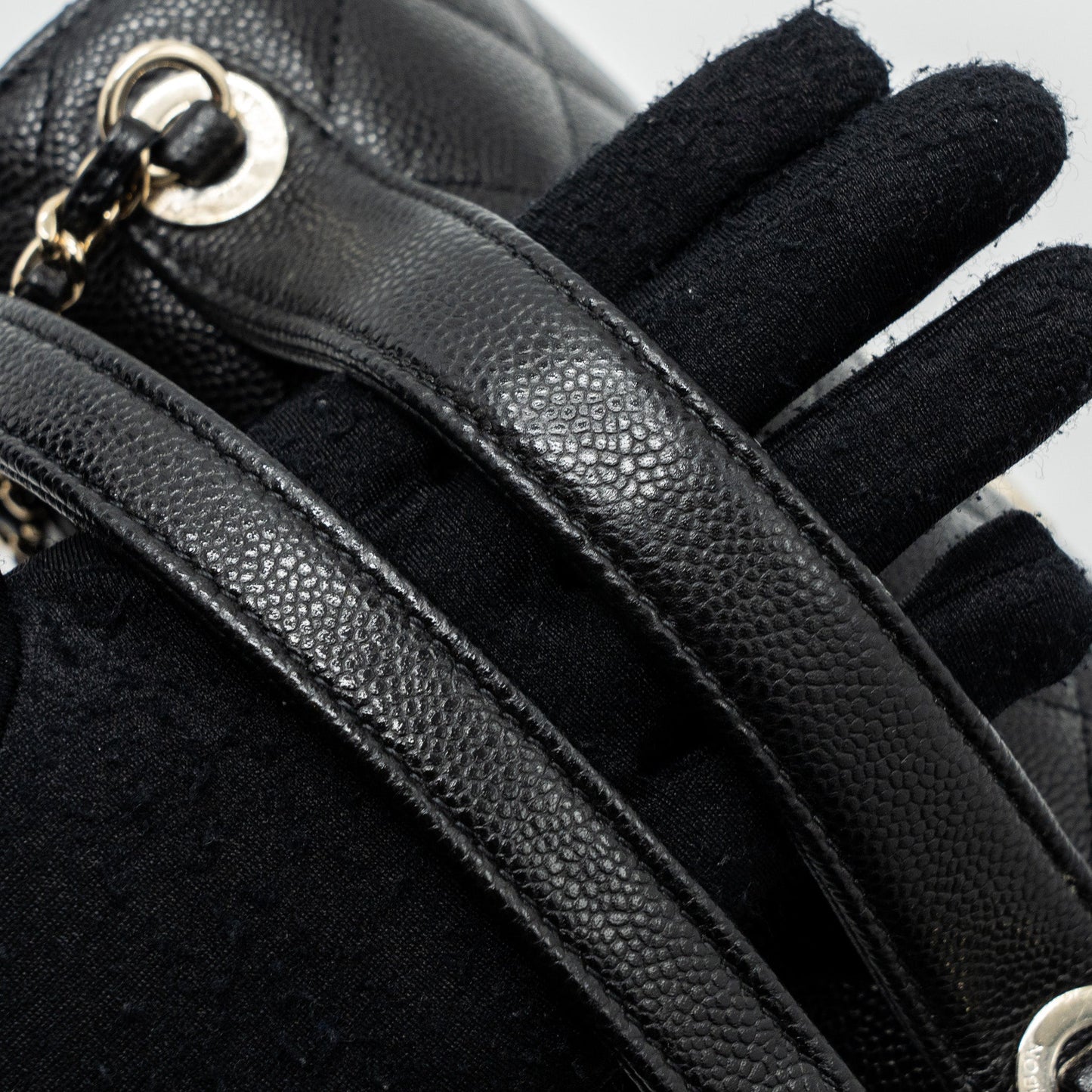 Chanel small business affinity caviar black L (microchip)