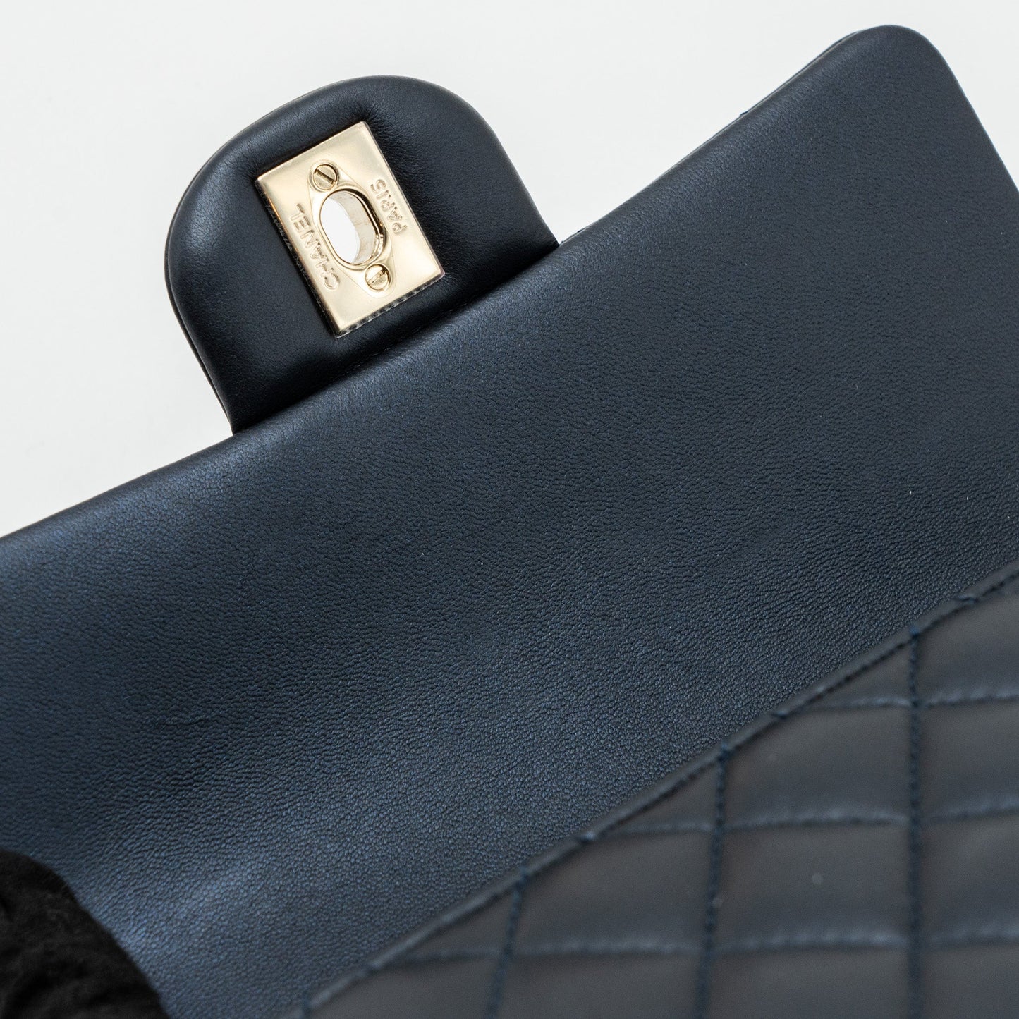 Chanel 22a Top Handle Mini Rectangular Flap Bag Lambskin Dark Blue L(Microchip)
