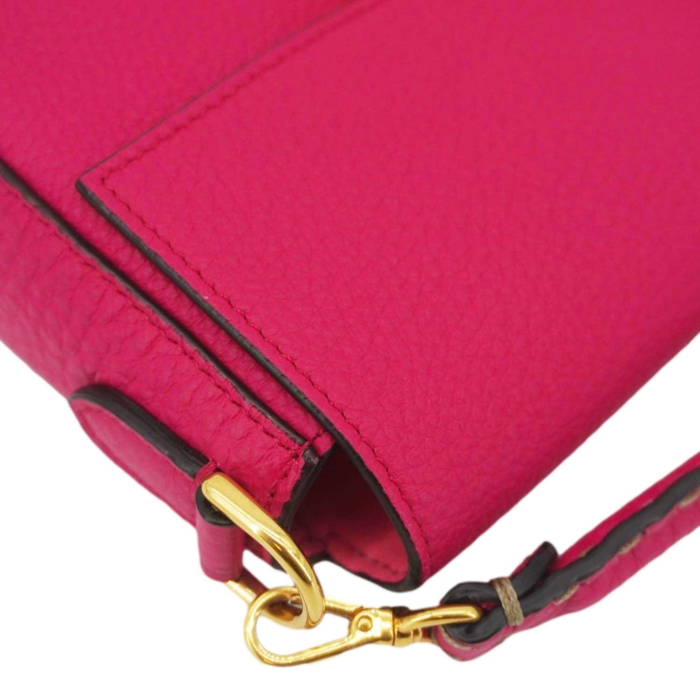FENDI Selleria Cuoio Romano Leather Baguette Crossbody Bag Pink