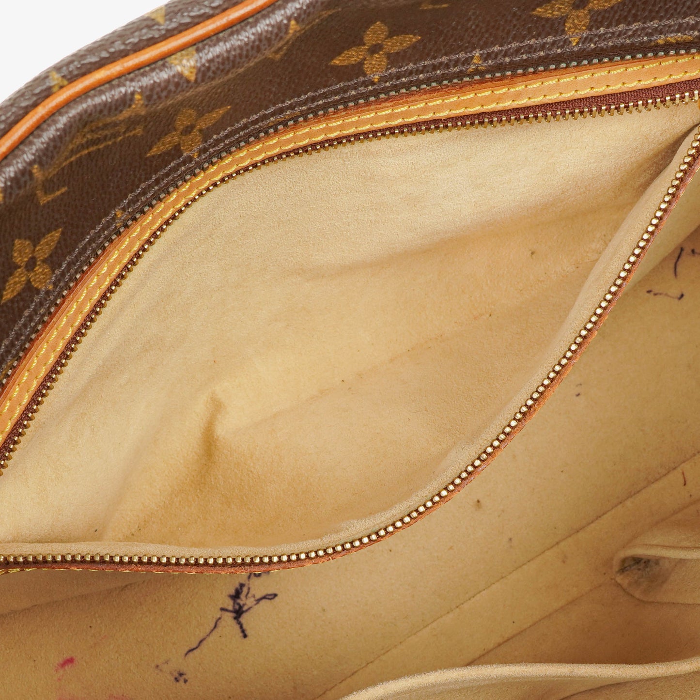 Louis Vuitton Cite GM Monogram Canvas Shoulder Bag