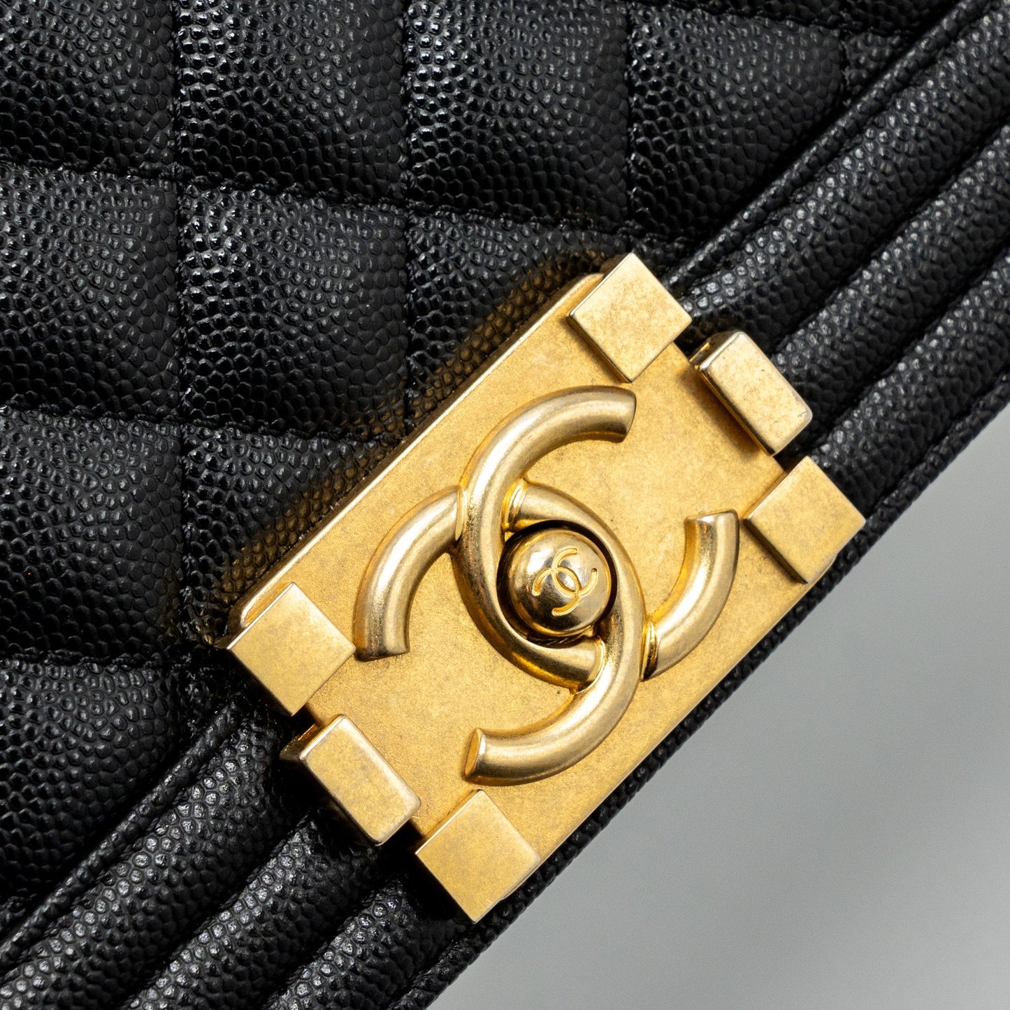 Chanel medium boy bag caviar black brushed  (microchip )