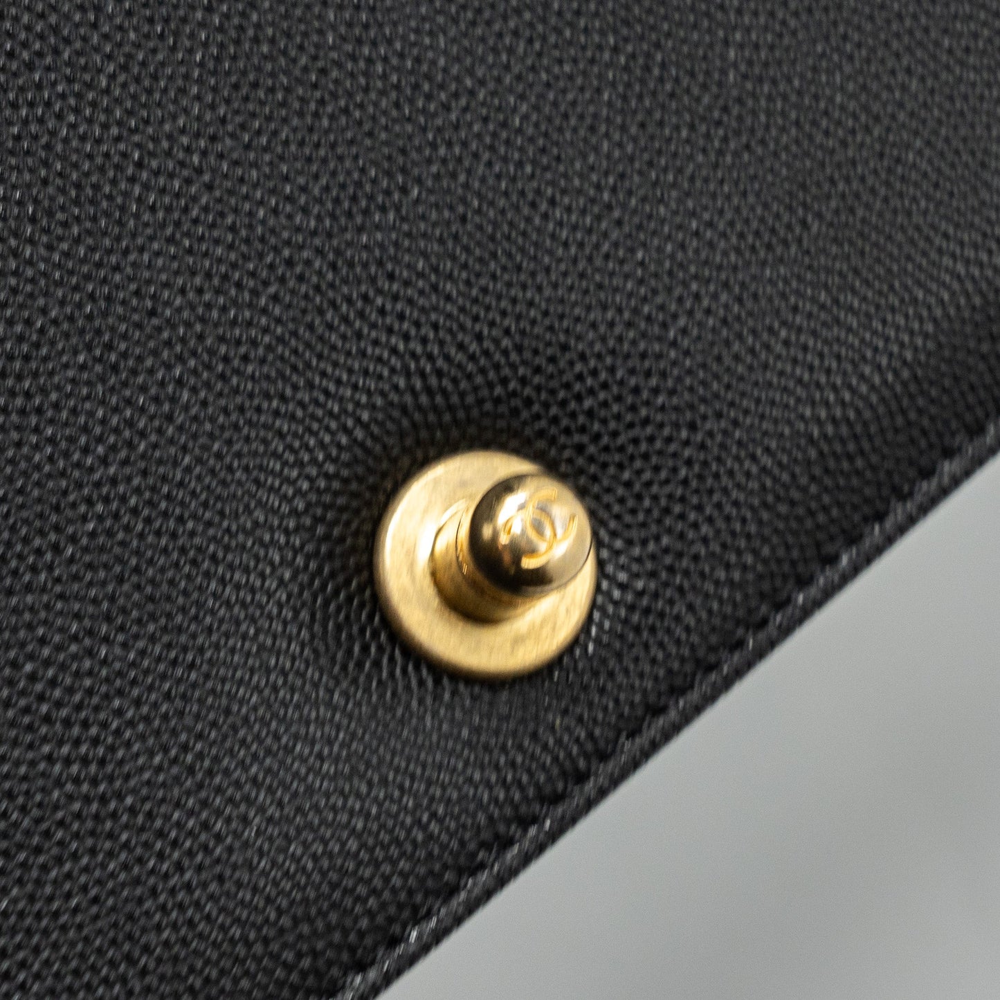 Chanel medium boy bag caviar black brushed  (microchip )