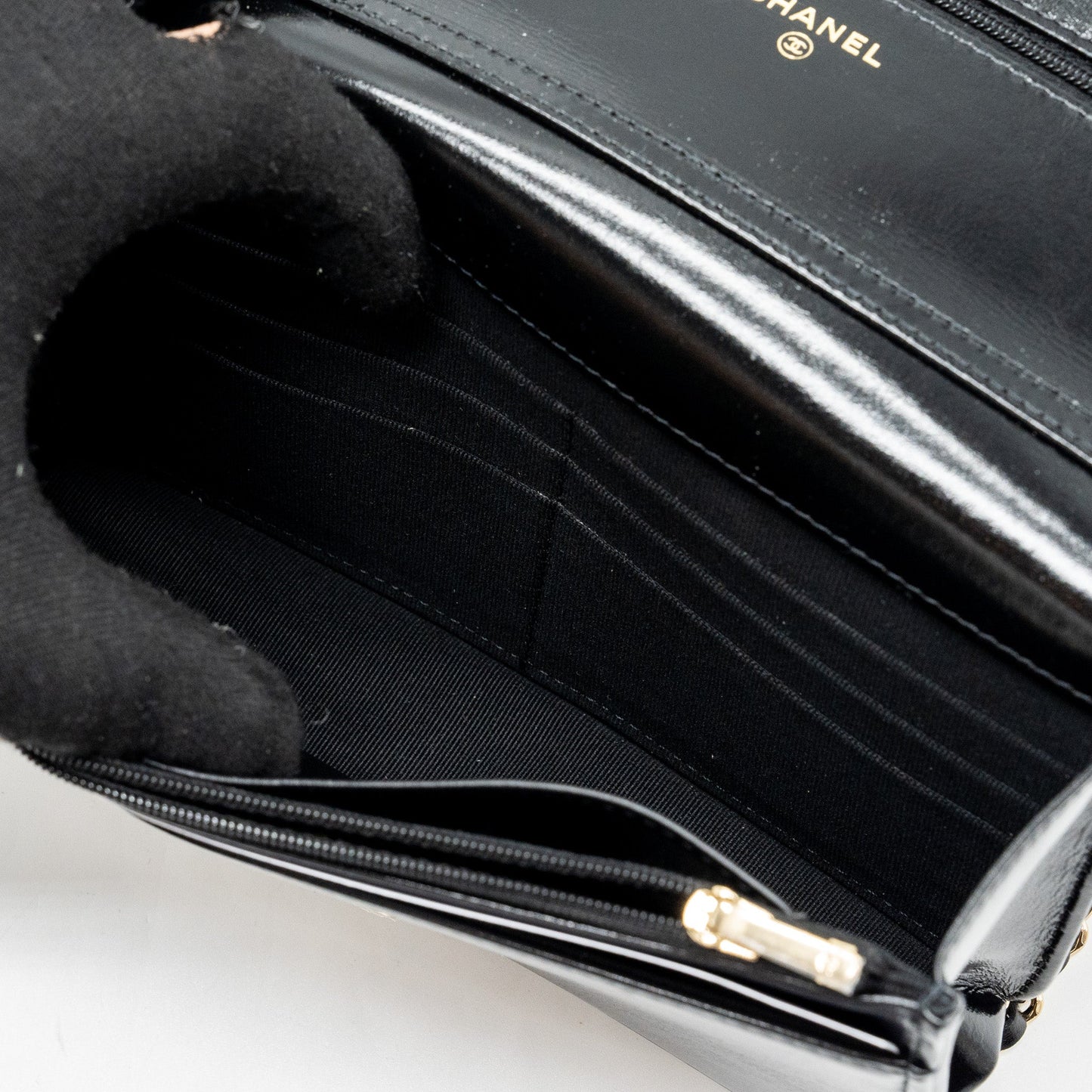 Chanel 24C 31 wallet on chain shiny calfskin black L (Microchip)