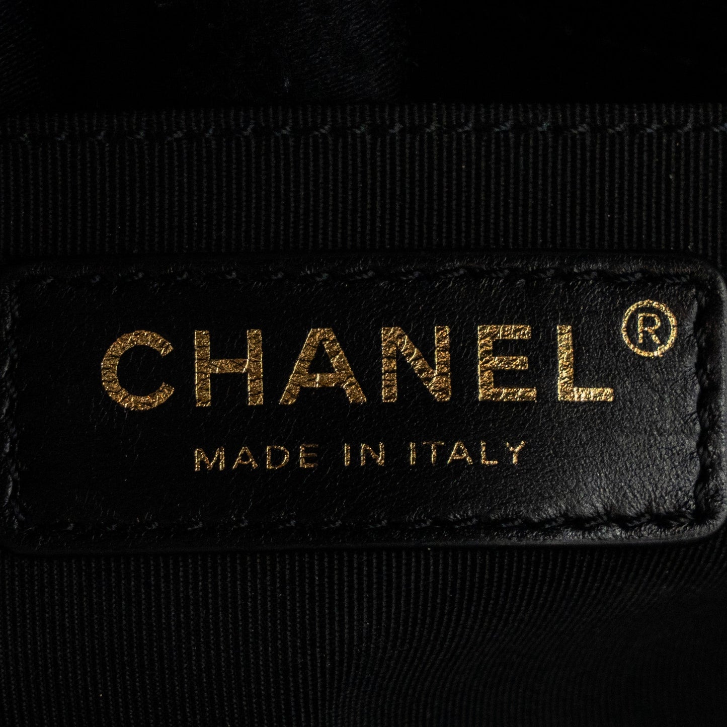 Chanel medium boy bag caviar black brushed  (microchip )