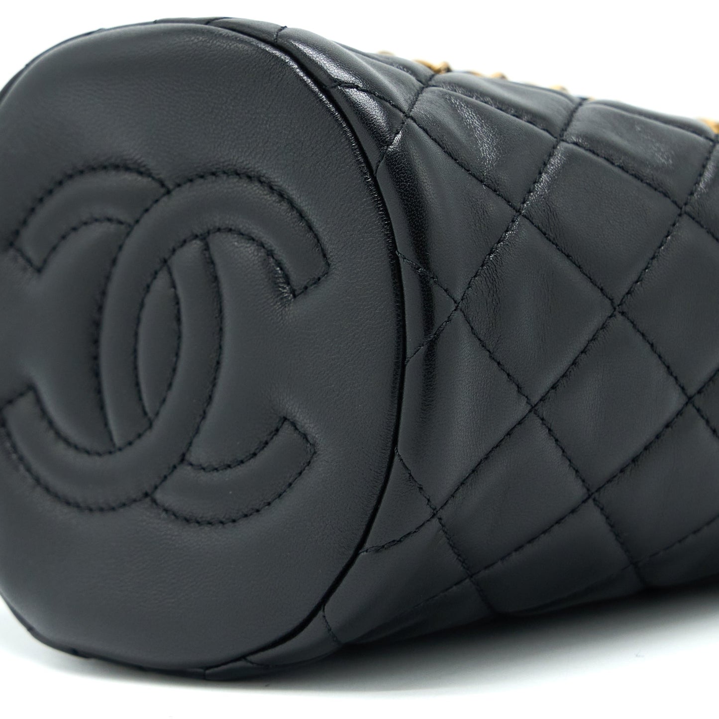 Chanel 22S Pearl Crush Bucket Bag Lambskin Black Brushed  (Microchip)