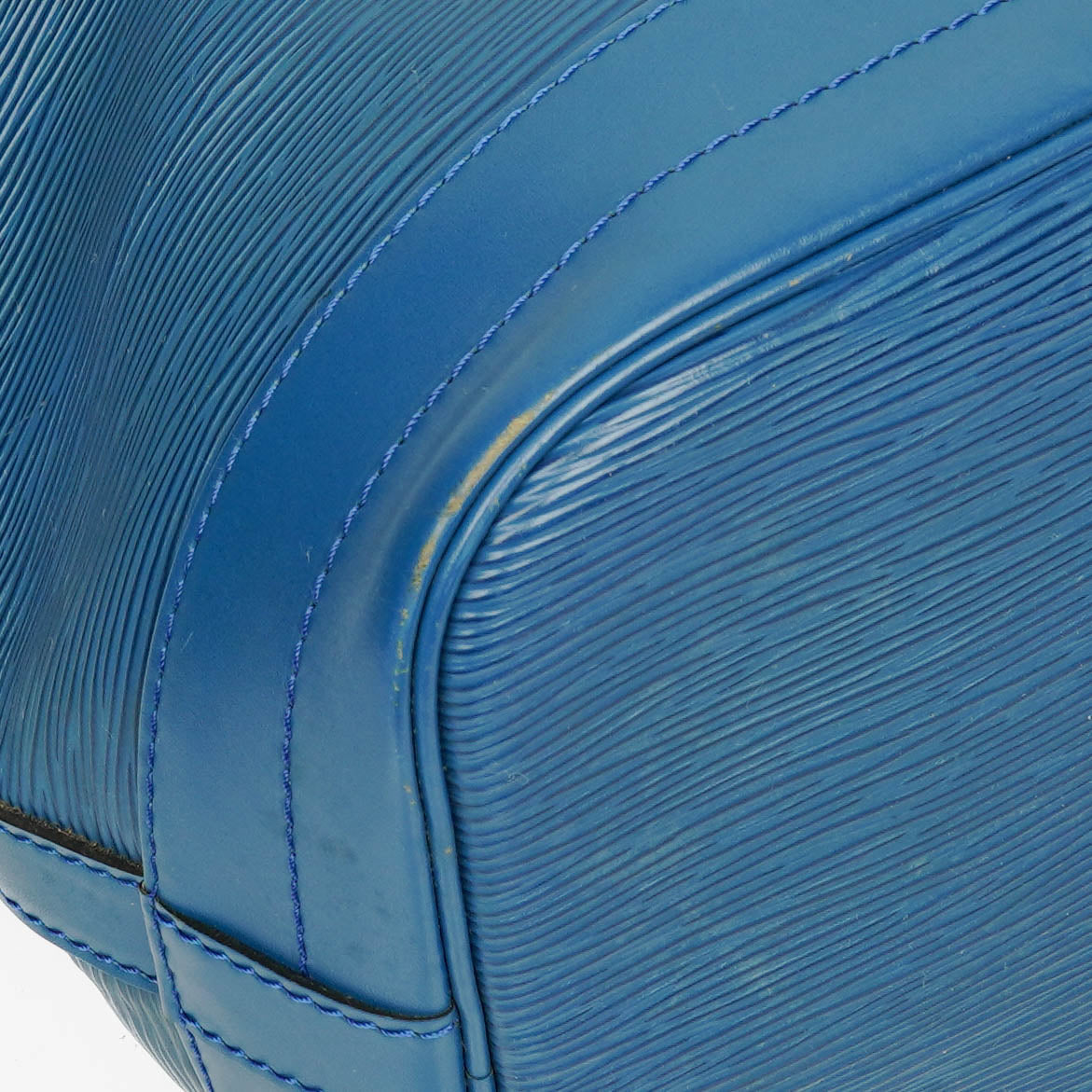 Louis Vuitton Noe Grande GM Blue Epi Leather Shoulder Bag