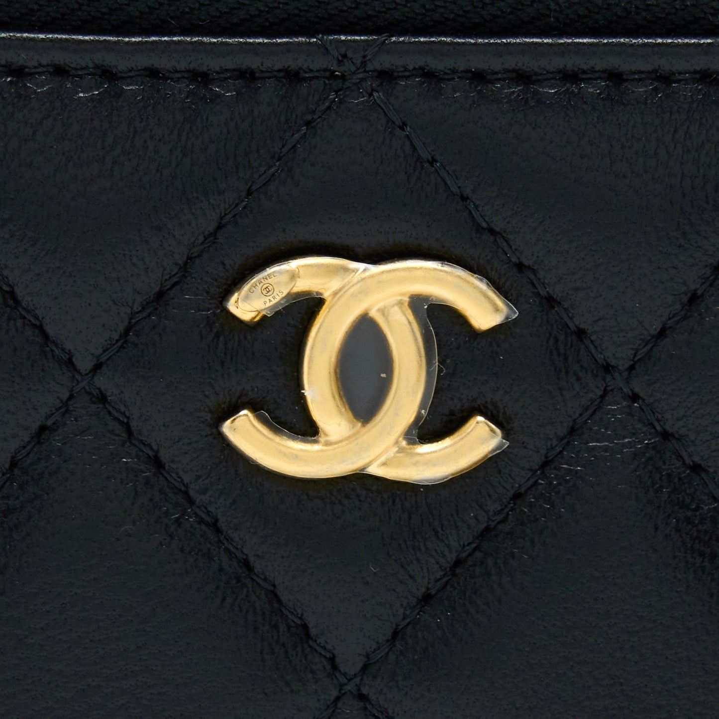 Chanel 22B Pearl Crush Mini Vanity With Chain Lambskin Black