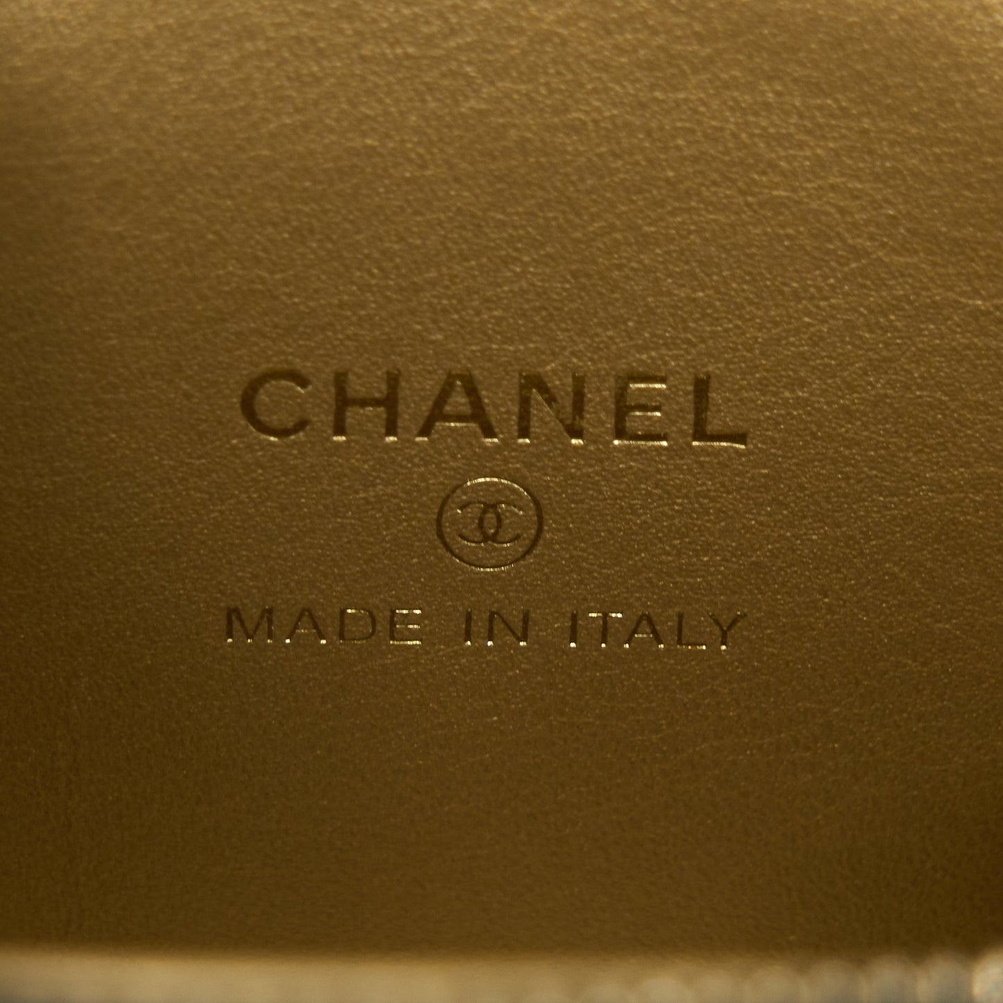 Chanel 22B Pearl Crush Mini Vanity With Chain Lambskin Black