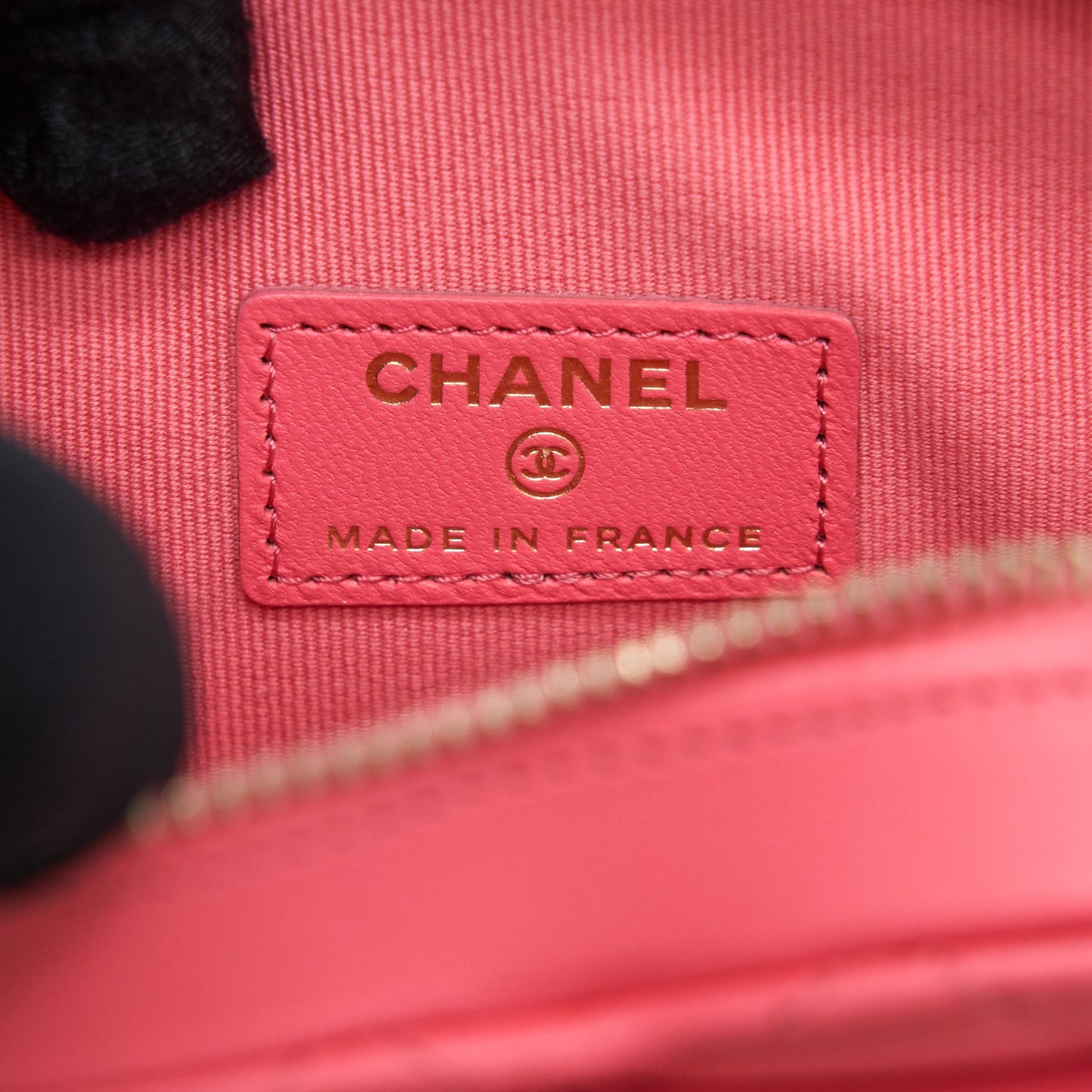 Chanel 22S Small Heart Bag Lambskin Pink L