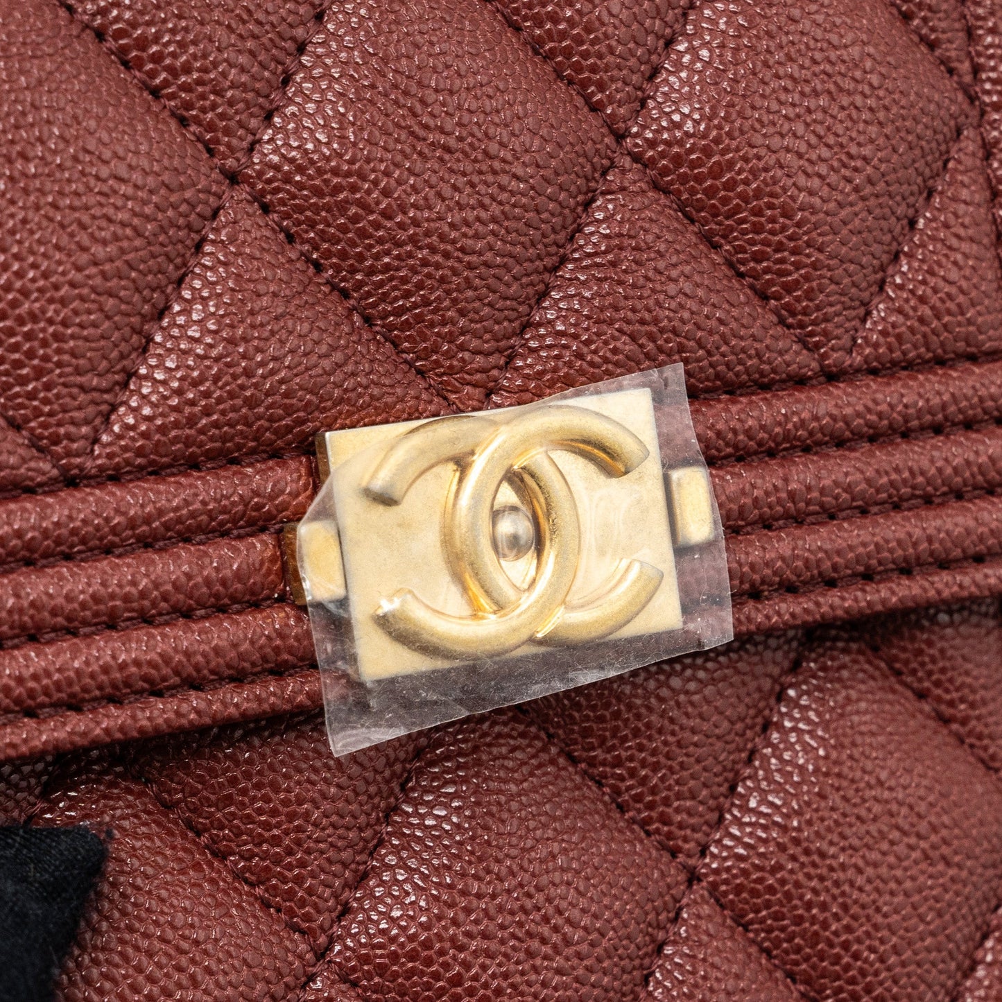 Chanel boy compact wallet caviar dark red