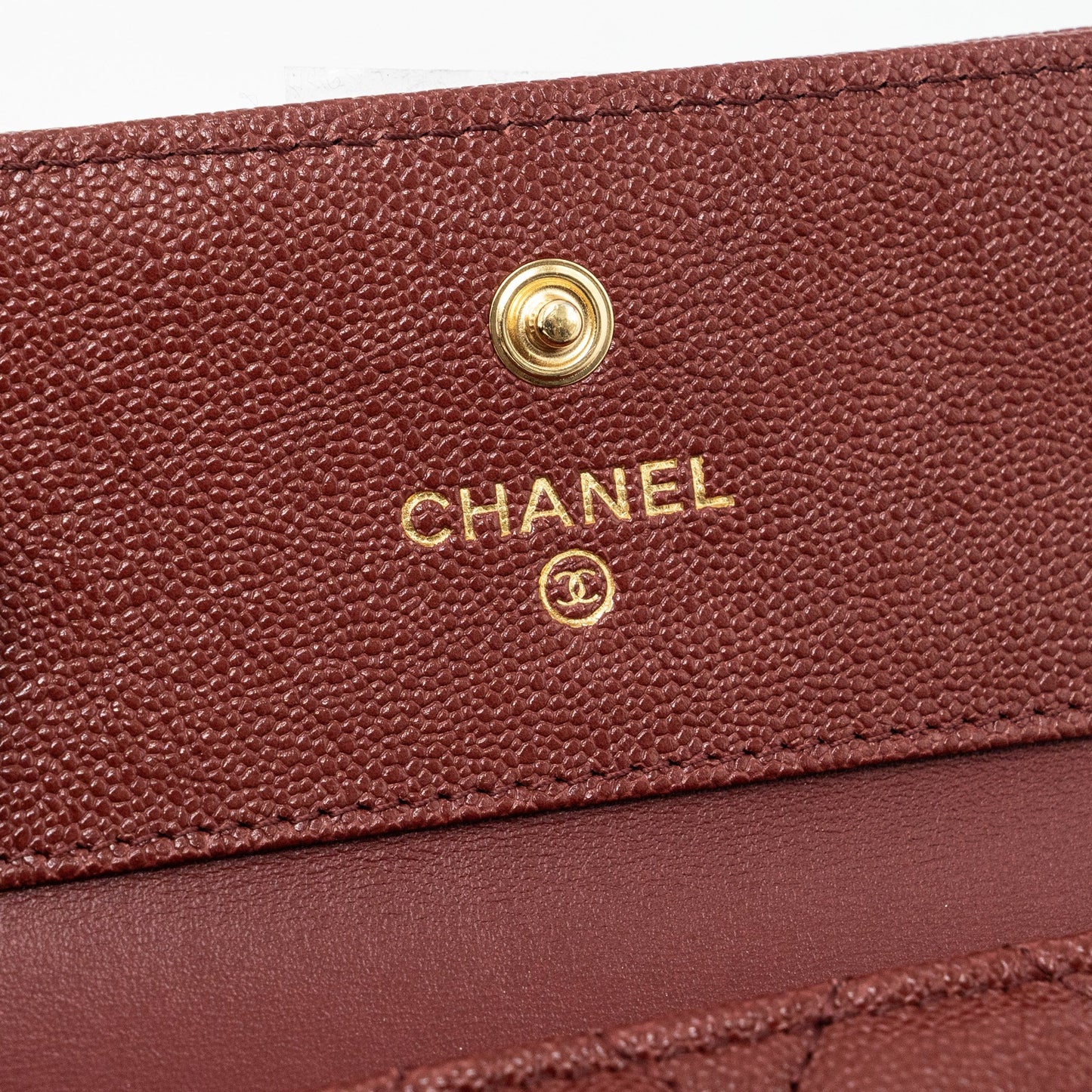 Chanel boy compact wallet caviar dark red