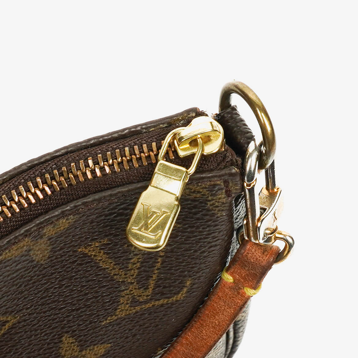 Louis Vuitton Pochette Accessoires Monogram Canvas Clutch Handba