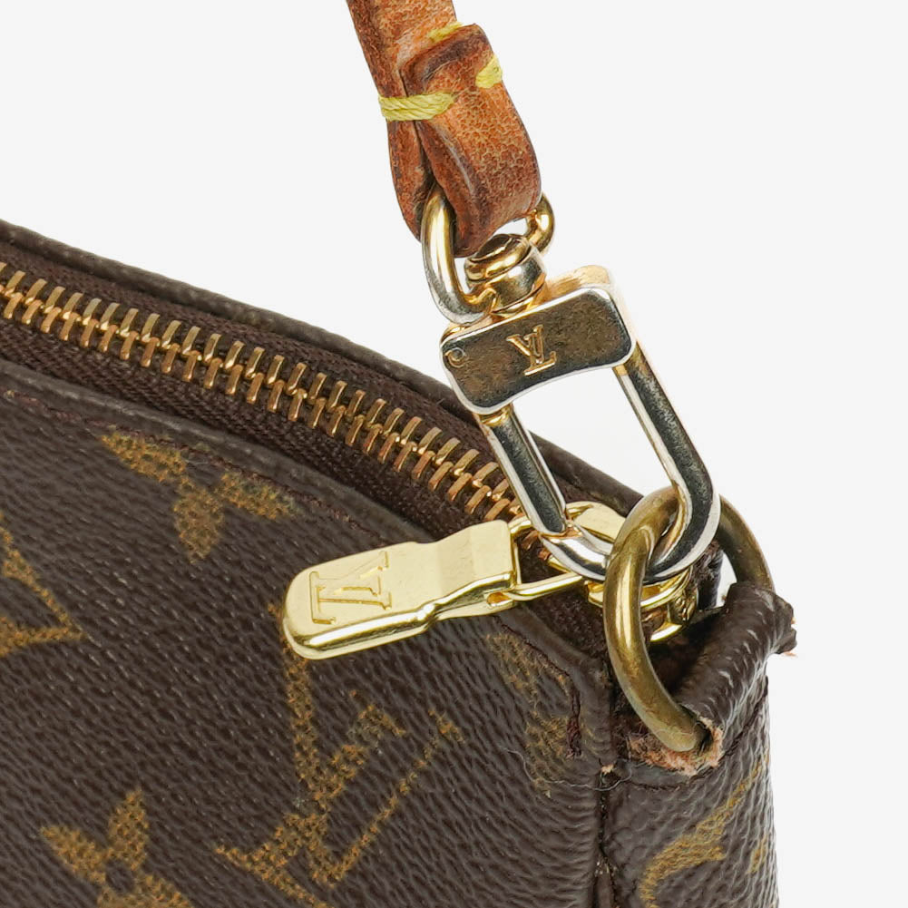 Louis Vuitton Pochette Accessoires Monogram Canvas Clutch Handba