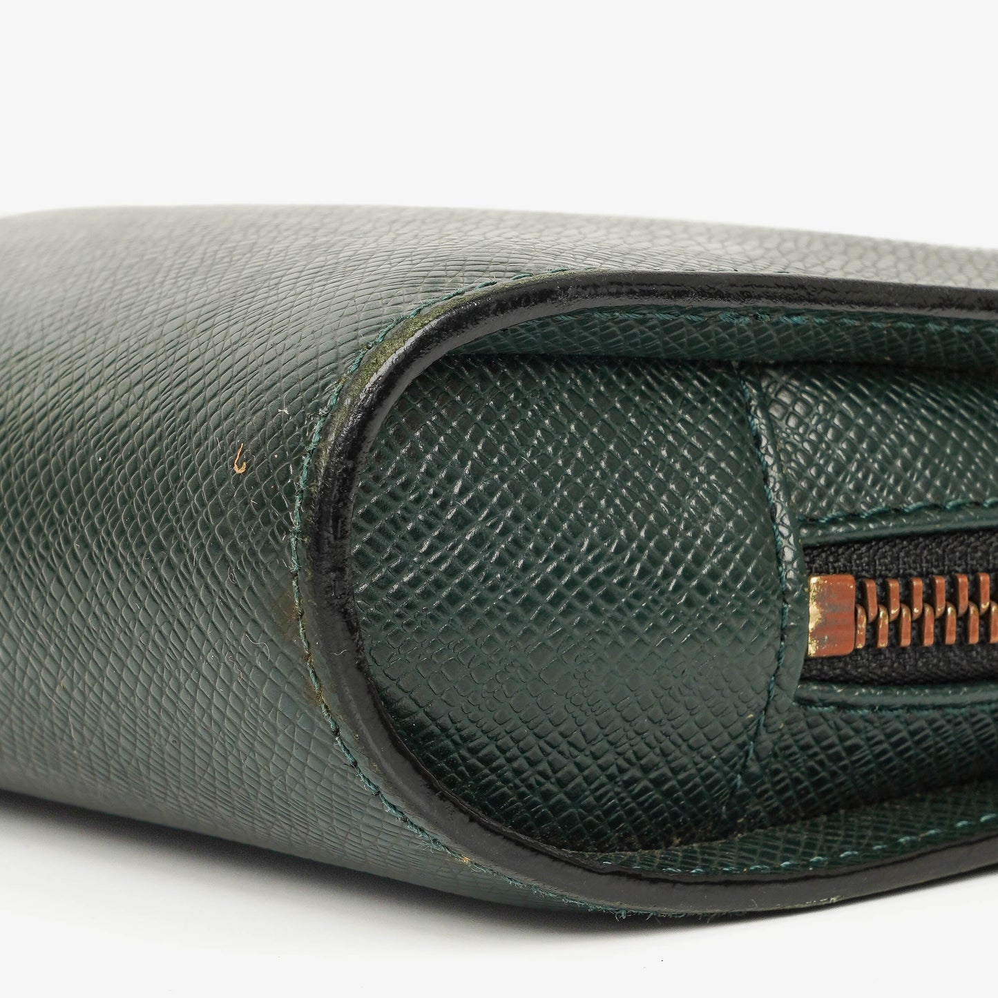 Louis Vuitton Taiga Green Leather Pochette Baikal Clutch Bag