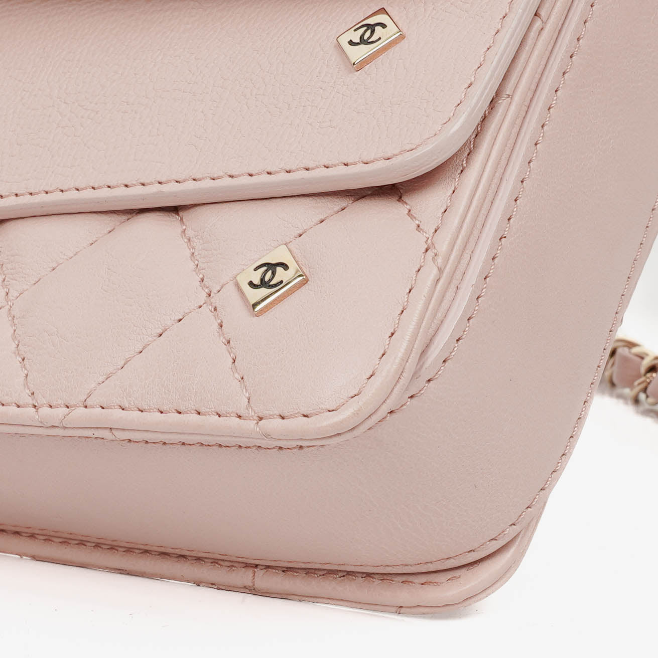 Chanel Light Pink Quilted Lambskin Flap Bag Champaigne Gold - Tone Hardware