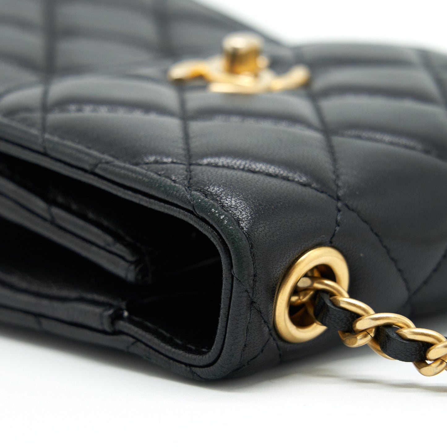 Chanel Pearl Crush Phone Case With Chain Lambskin Black