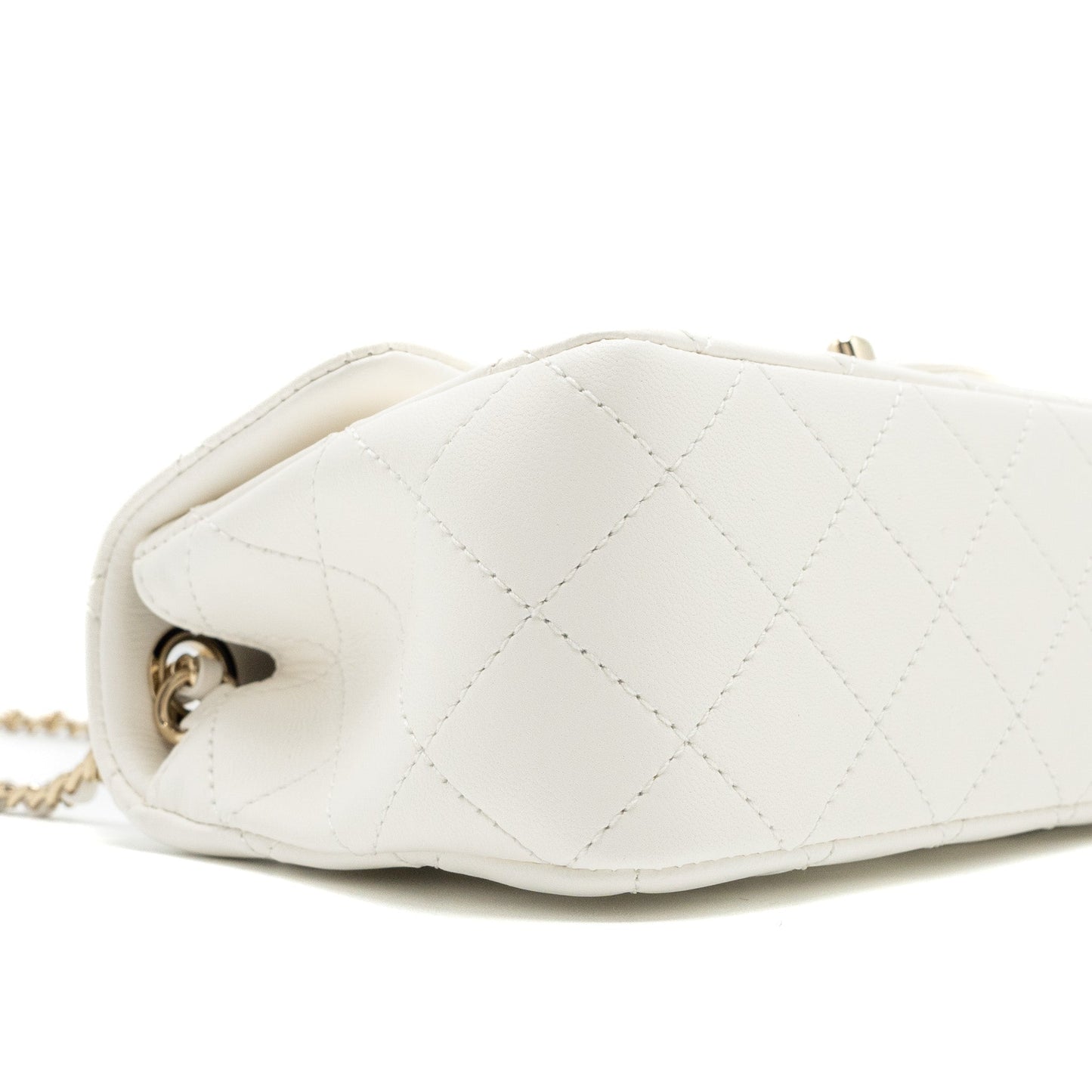 Chanel 23C Pearl Crush Mini Rectangular Flap Bag Lambskin White L (Microchip)