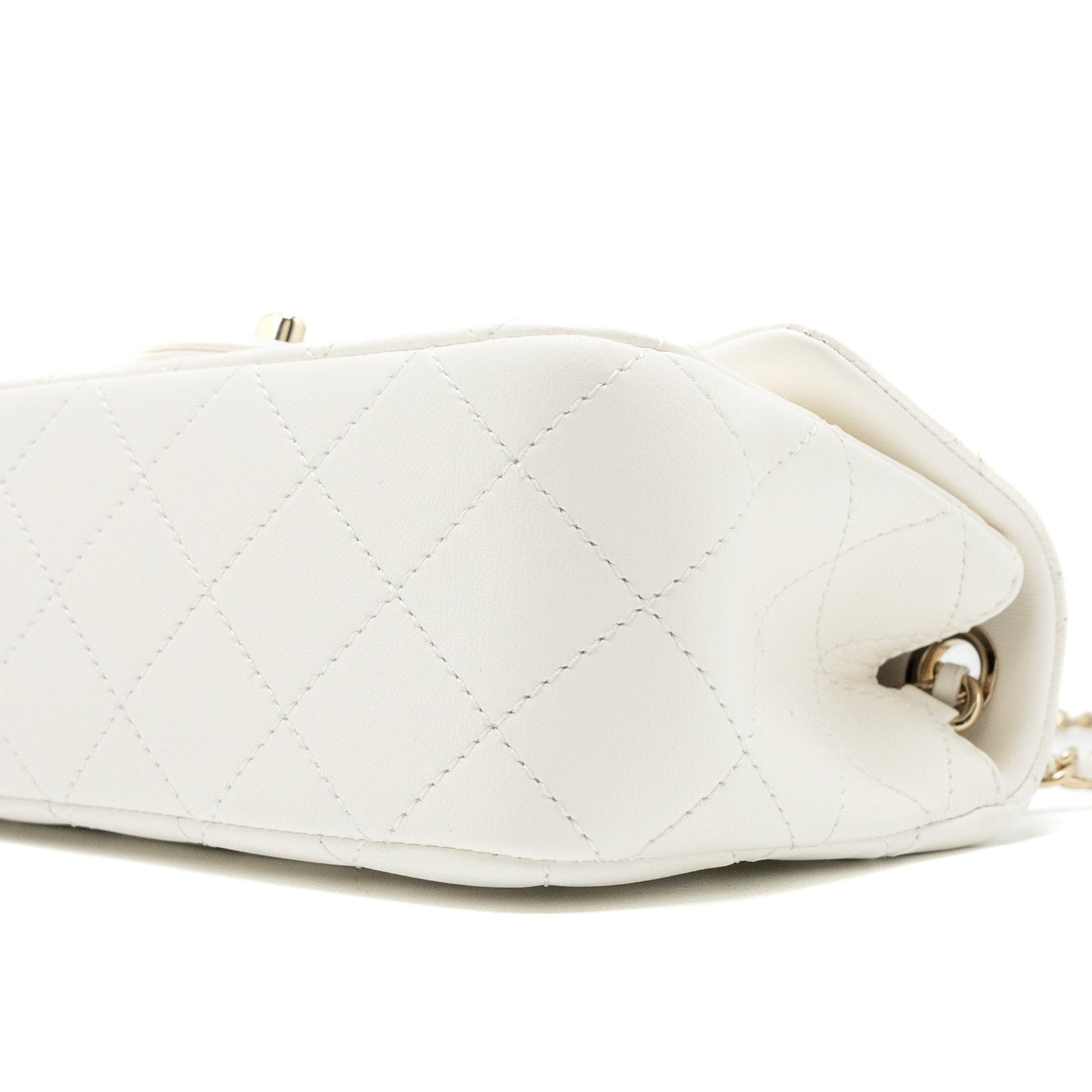 Chanel 23C Pearl Crush Mini Rectangular Flap Bag Lambskin White L (Microchip)