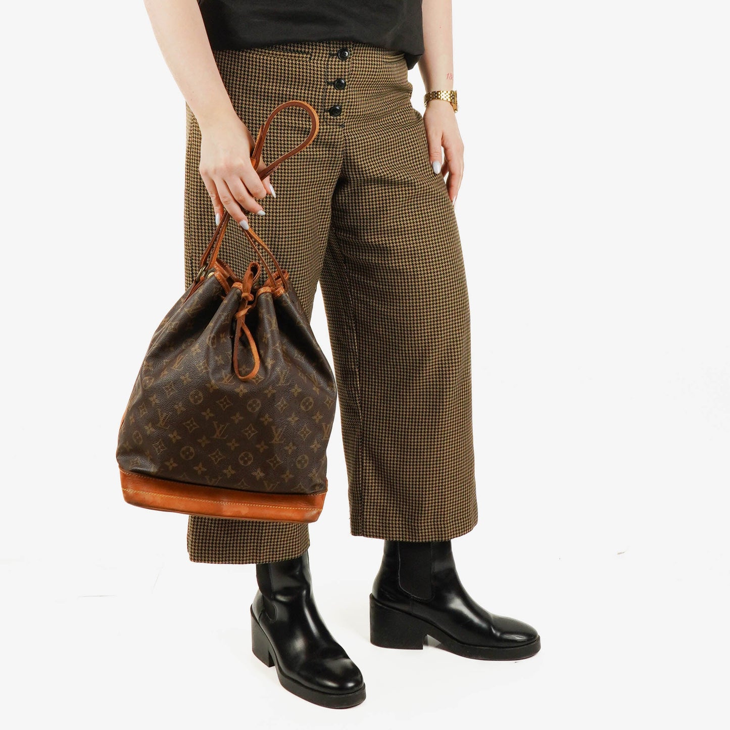 Louis Vuitton Noe GM Monogram Canvas Shoulder Bag