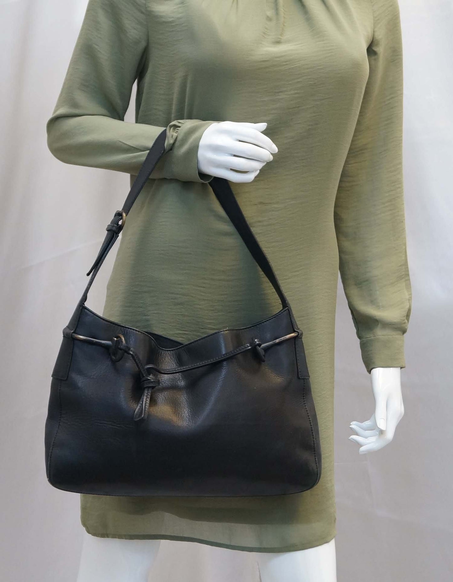 GUCCI Black Leather Horsebit Shoulder Bag 101975